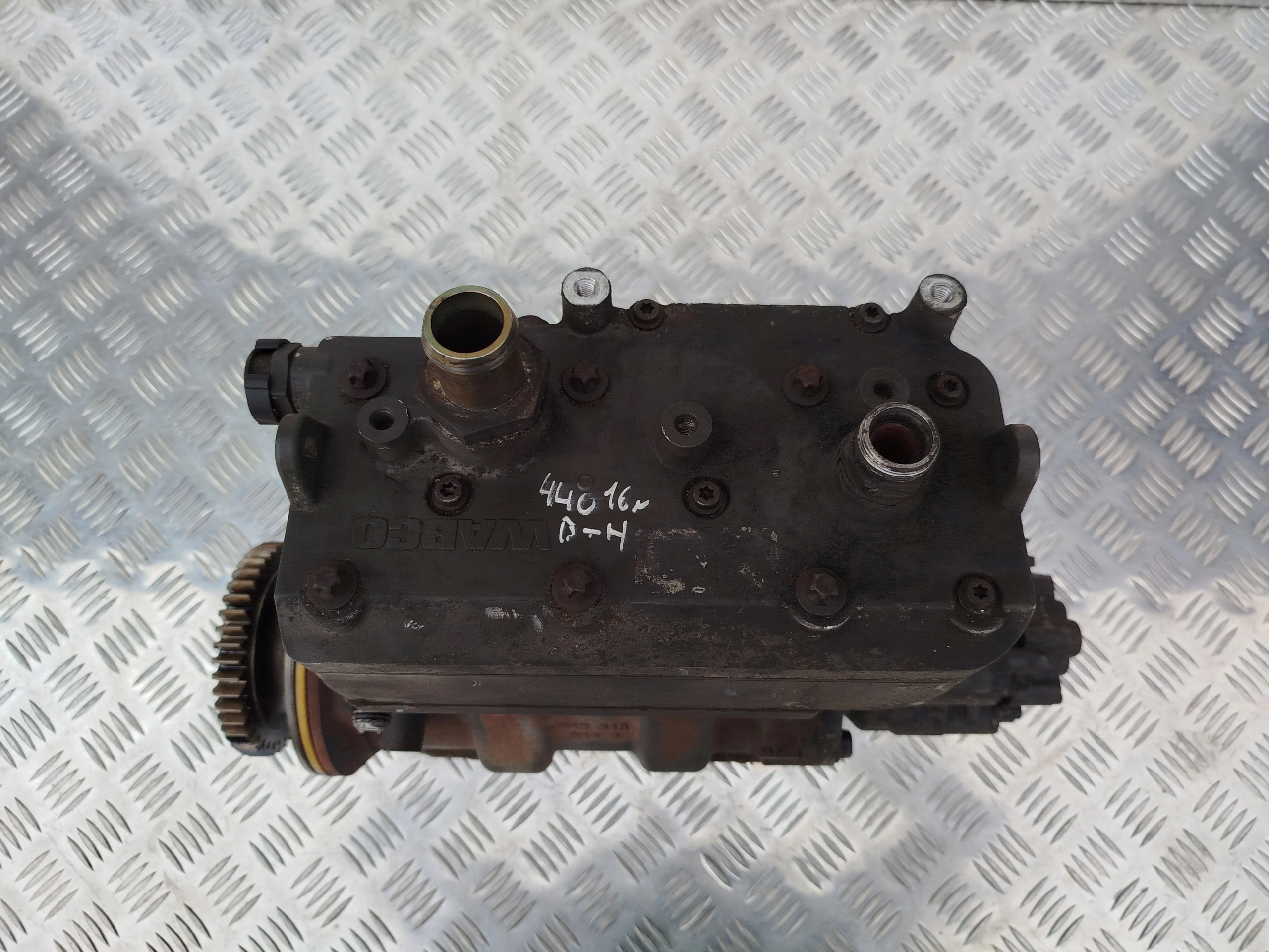 KOMPRESOR SPRĘŻARKA POWIETRZA DAF XF 106 440 - obrazek 4