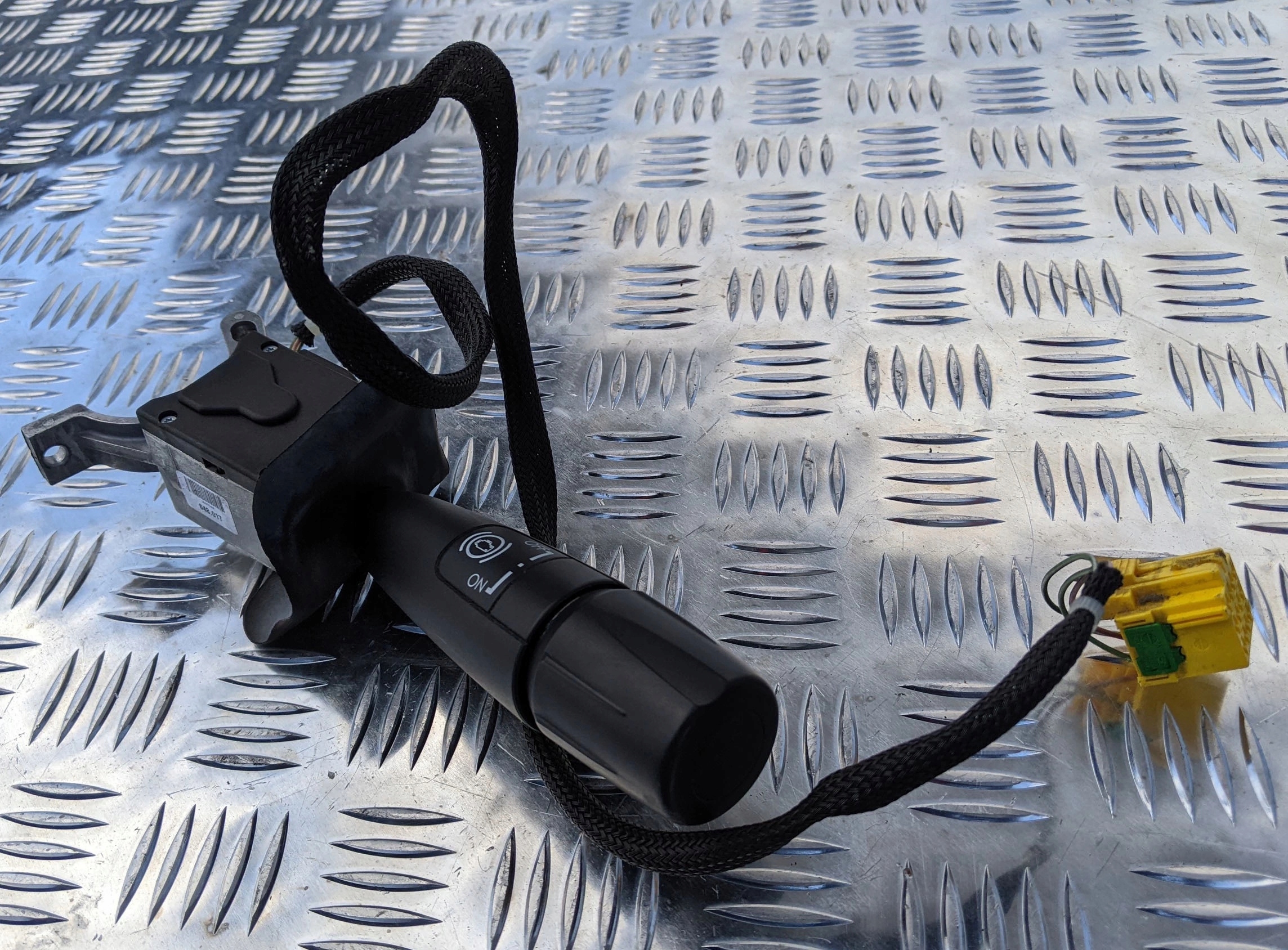 PRZEŁĄCZNIK MANETKA DAF XF 105 - obrazek 3