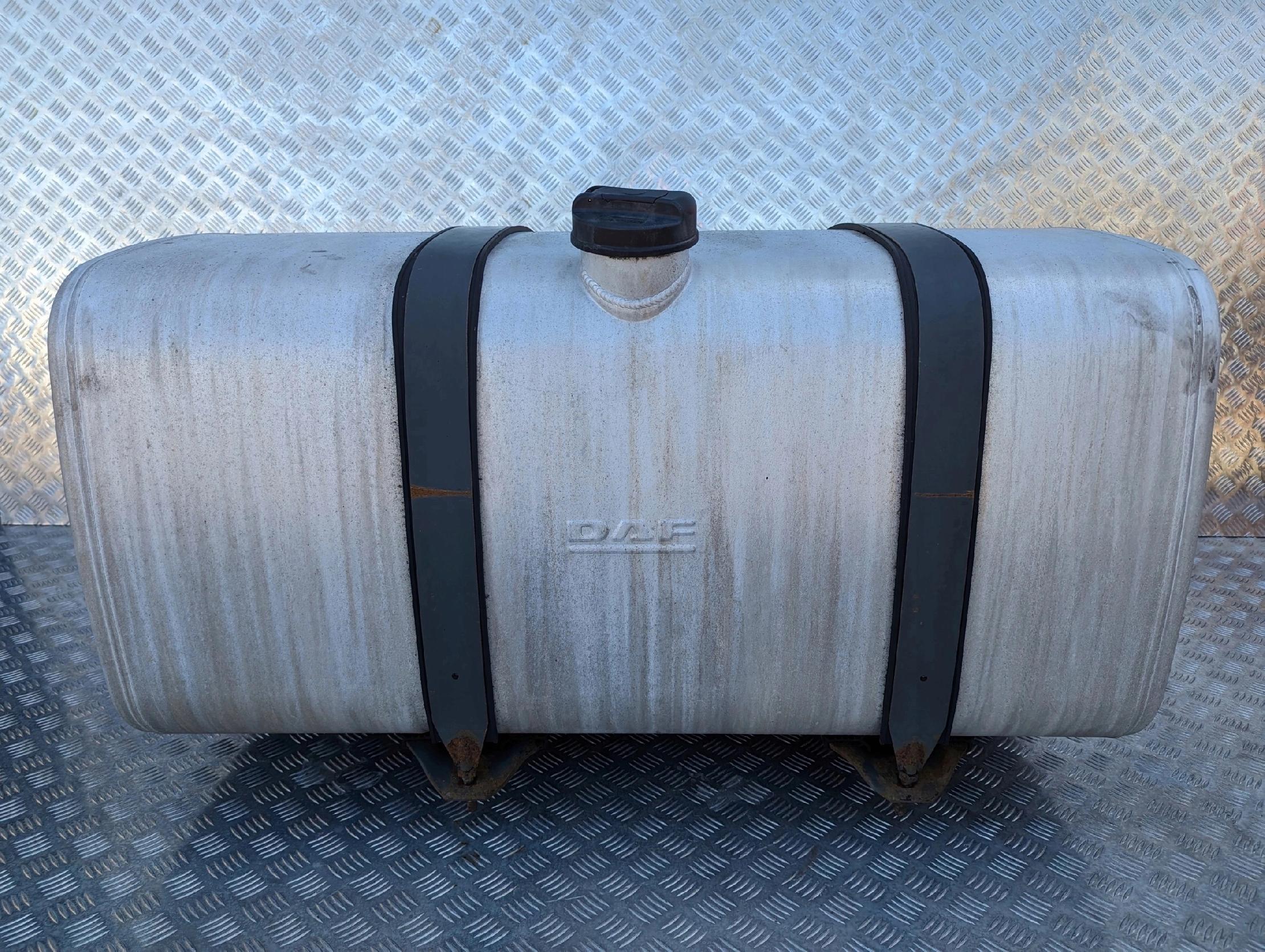 ZBIORNIK PALIWA 400 LITRÓW DAF XF 106 2016 ROK - obrazek 2