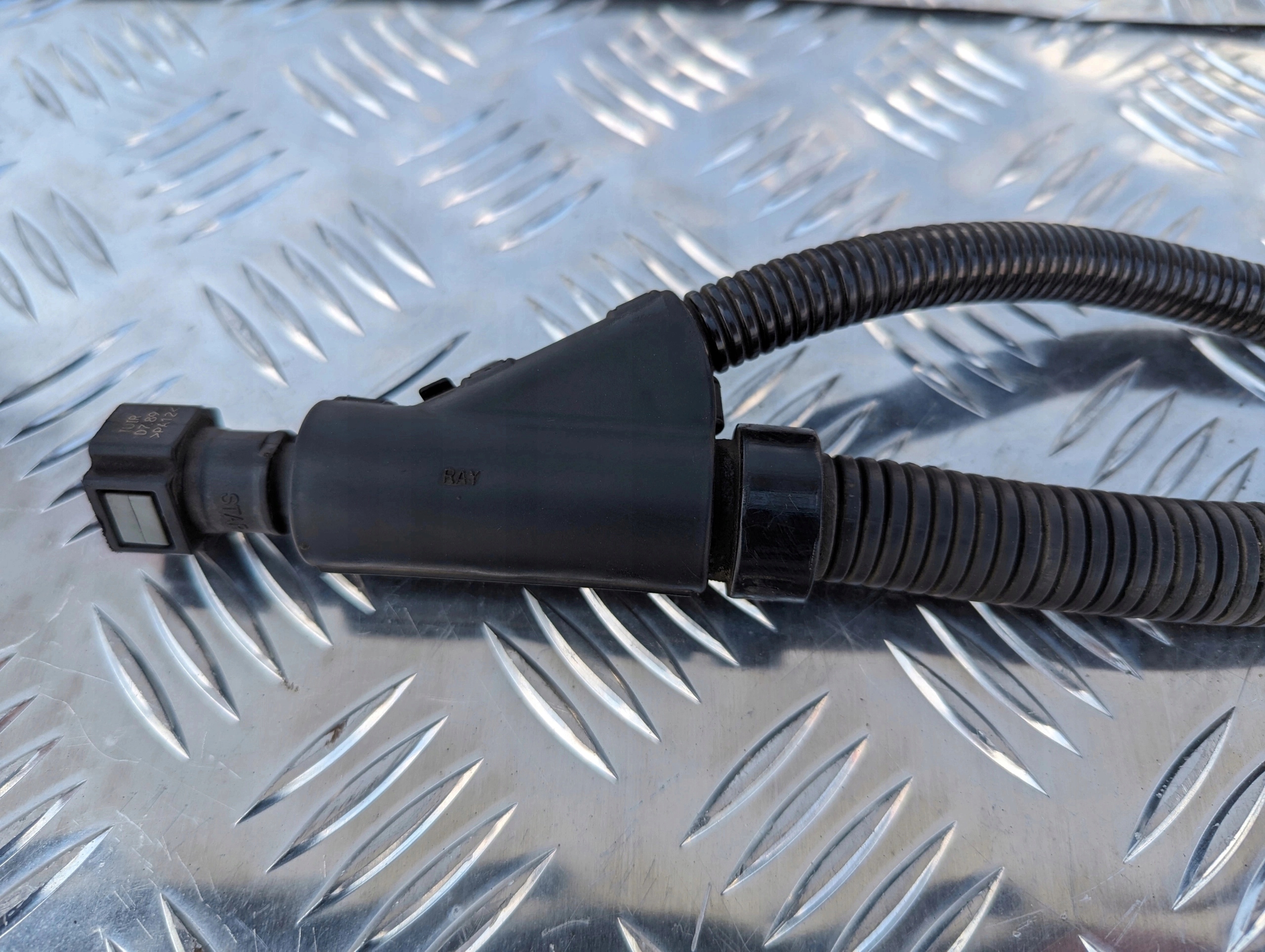 PRZEWÓD GRZAŁKA ADBLUE AD BLUE SCANIA EURO 6 - obrazek 3