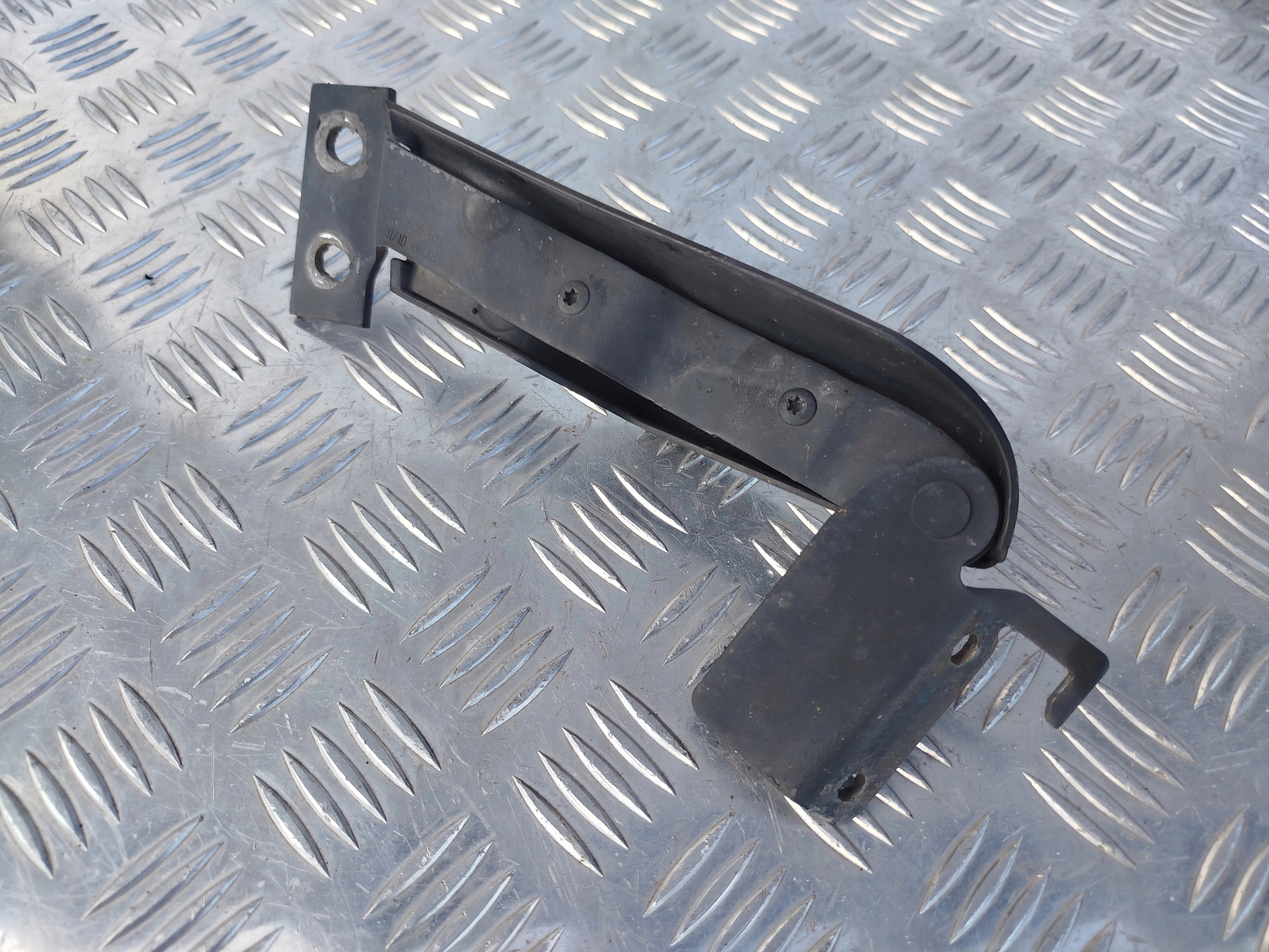 ZAWIAS ATRAPY PRAWY SCANIA R - obrazek 2