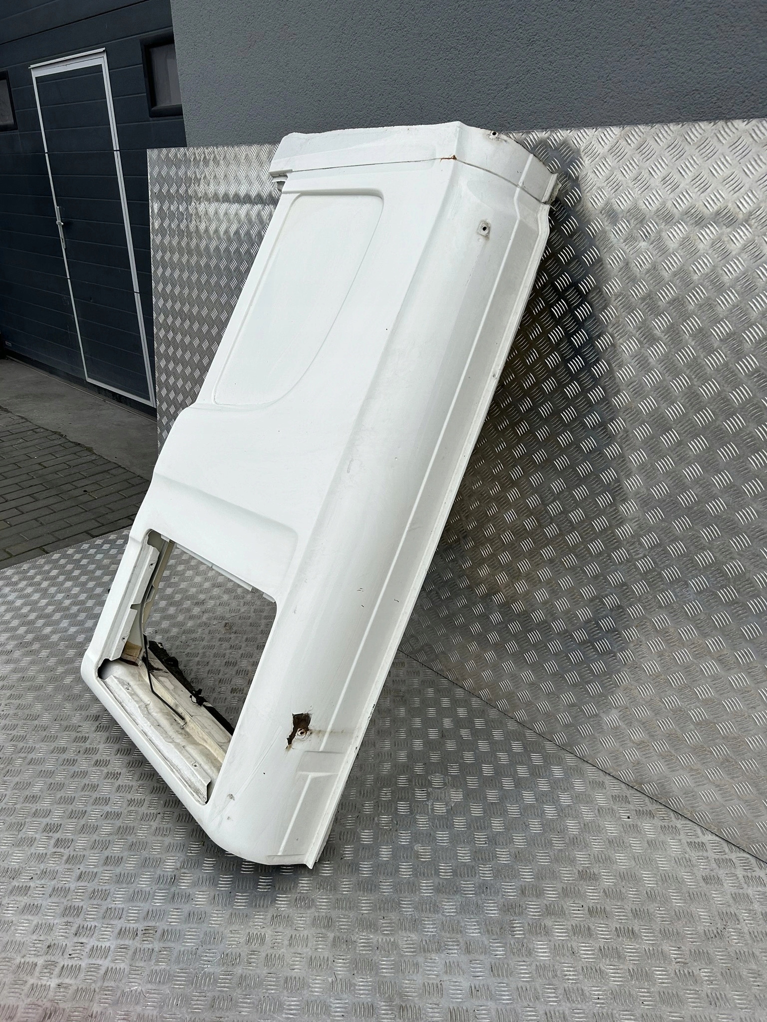 ĆWIARTKA KABINY SCANIA CP19 - obrazek 2