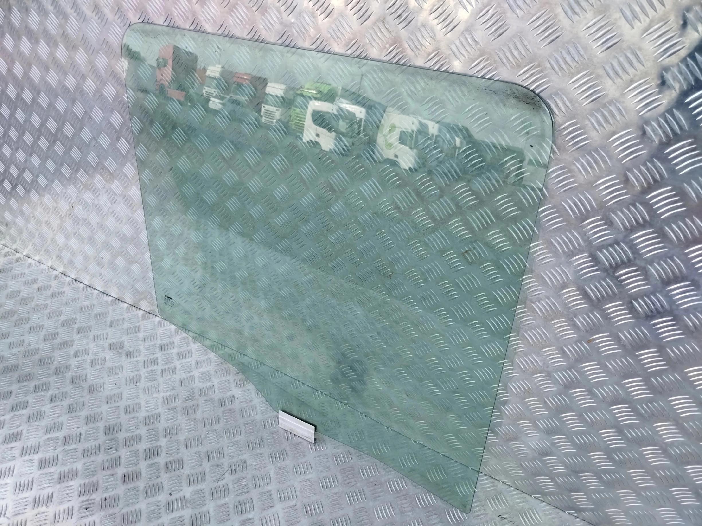 SZYBA DRZWI PRAWA SCANIA R - obrazek 3