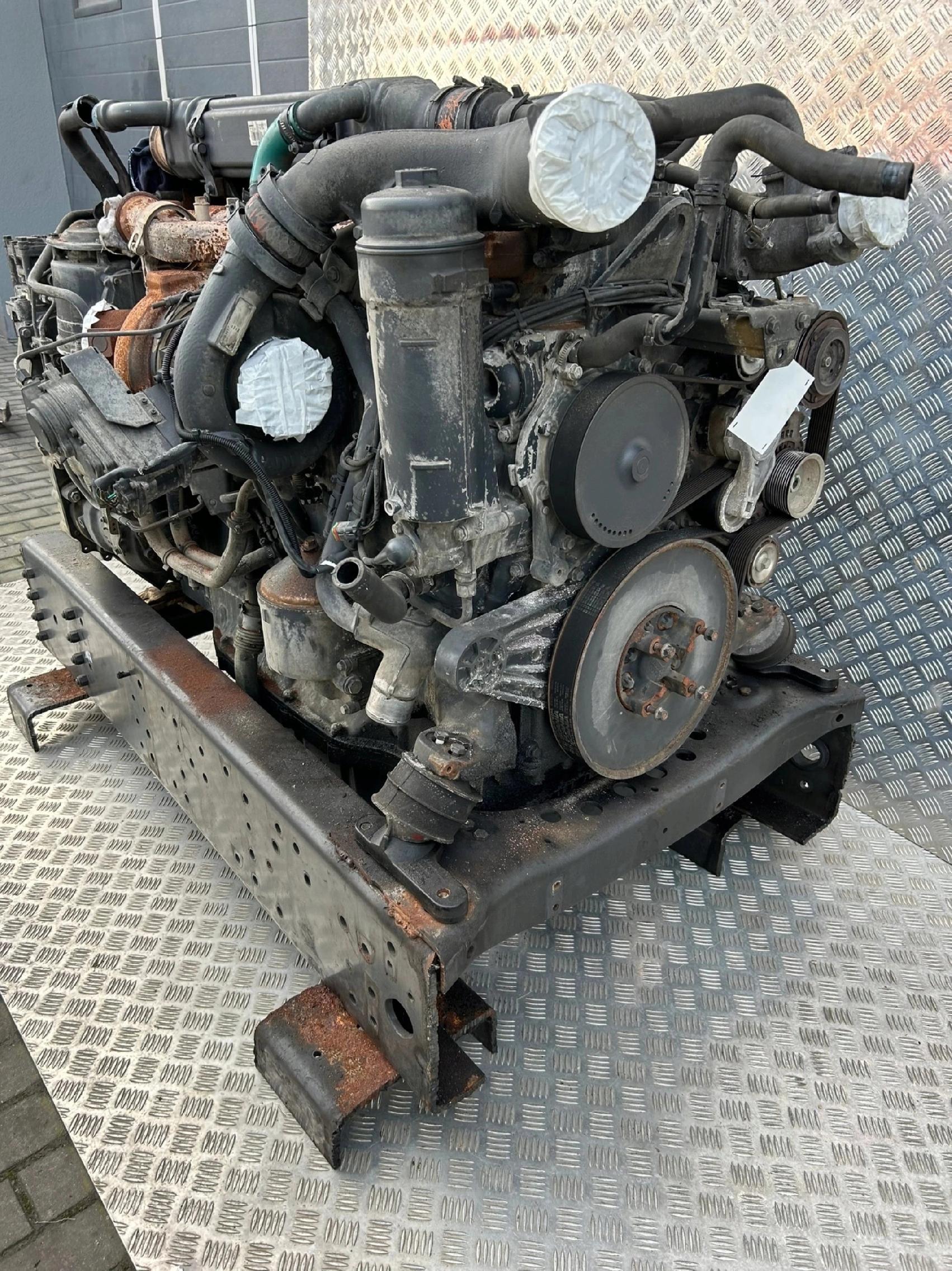 SILNIK SCANIA 450 490 EURO 6 DC 13125 Z EGR - obrazek 8