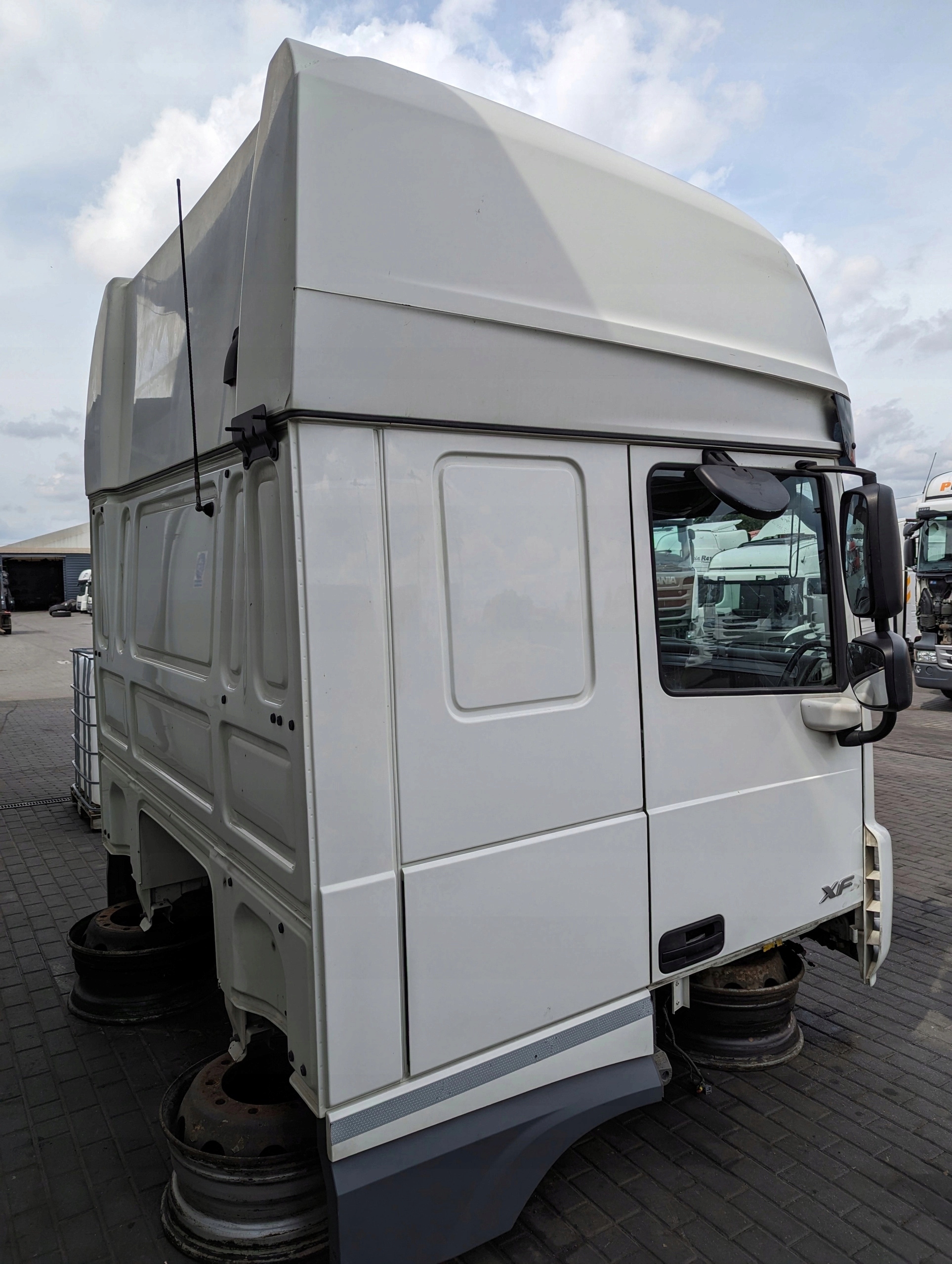 KABINA DAF XF 106 LIFT 2018 ROK - obrazek 6