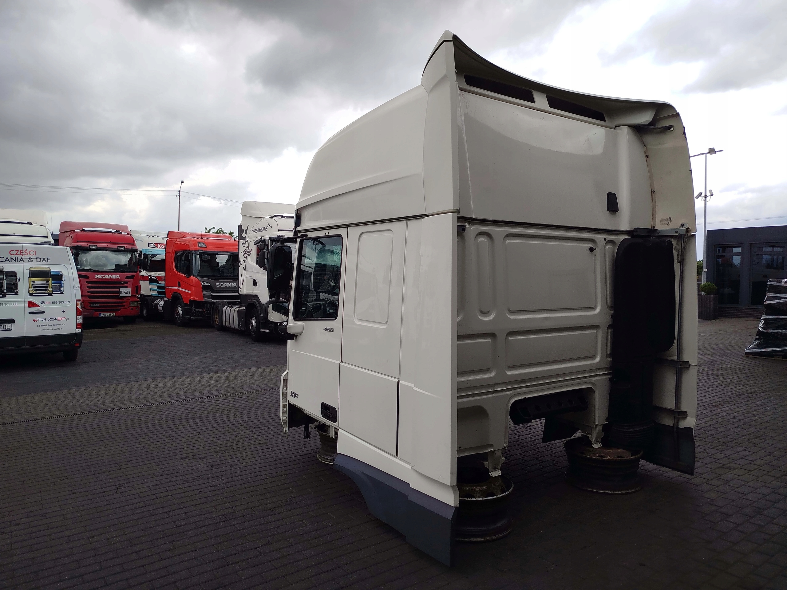 KABINA DAF XF 106 LIFT - obrazek 5