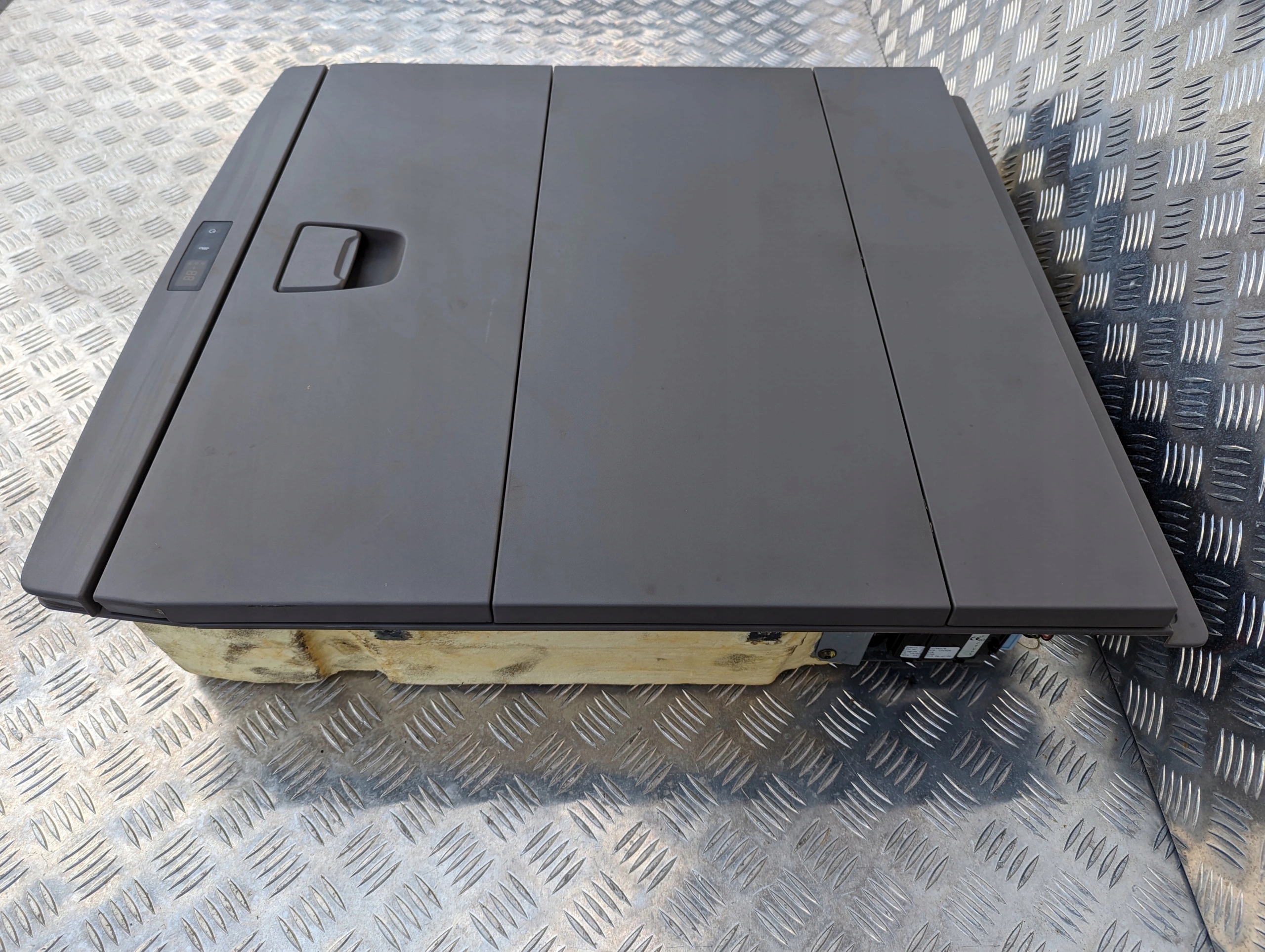 LODÓWKA SCANIA G NTG - obrazek 5