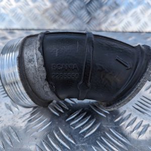 KOLANO RURA PRZEWÓD ŁĄCZNIK NA KOLEKTORZE SCANIA NTG