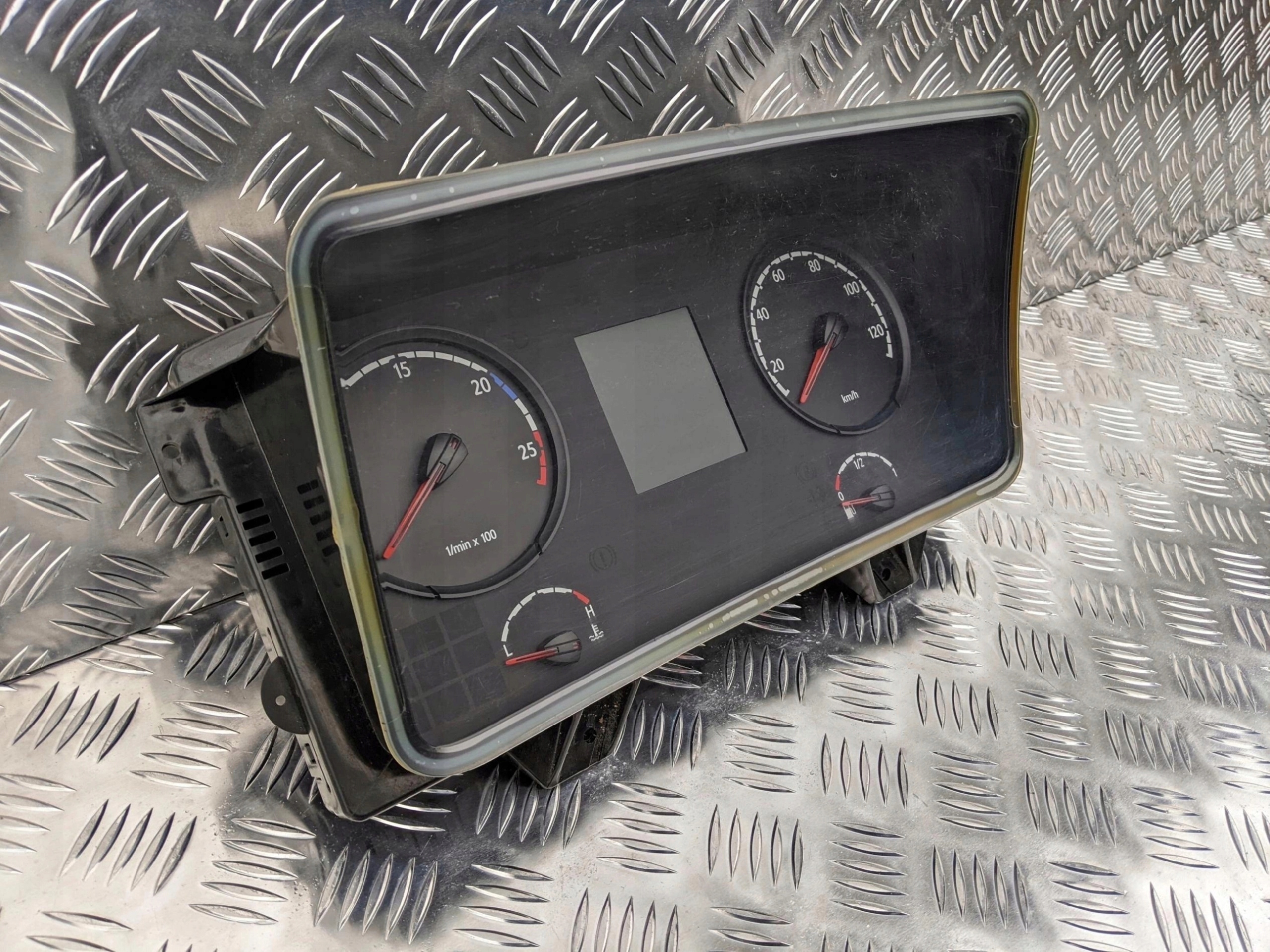 ZEGARY LICZNIK SCANIA R - obrazek 2