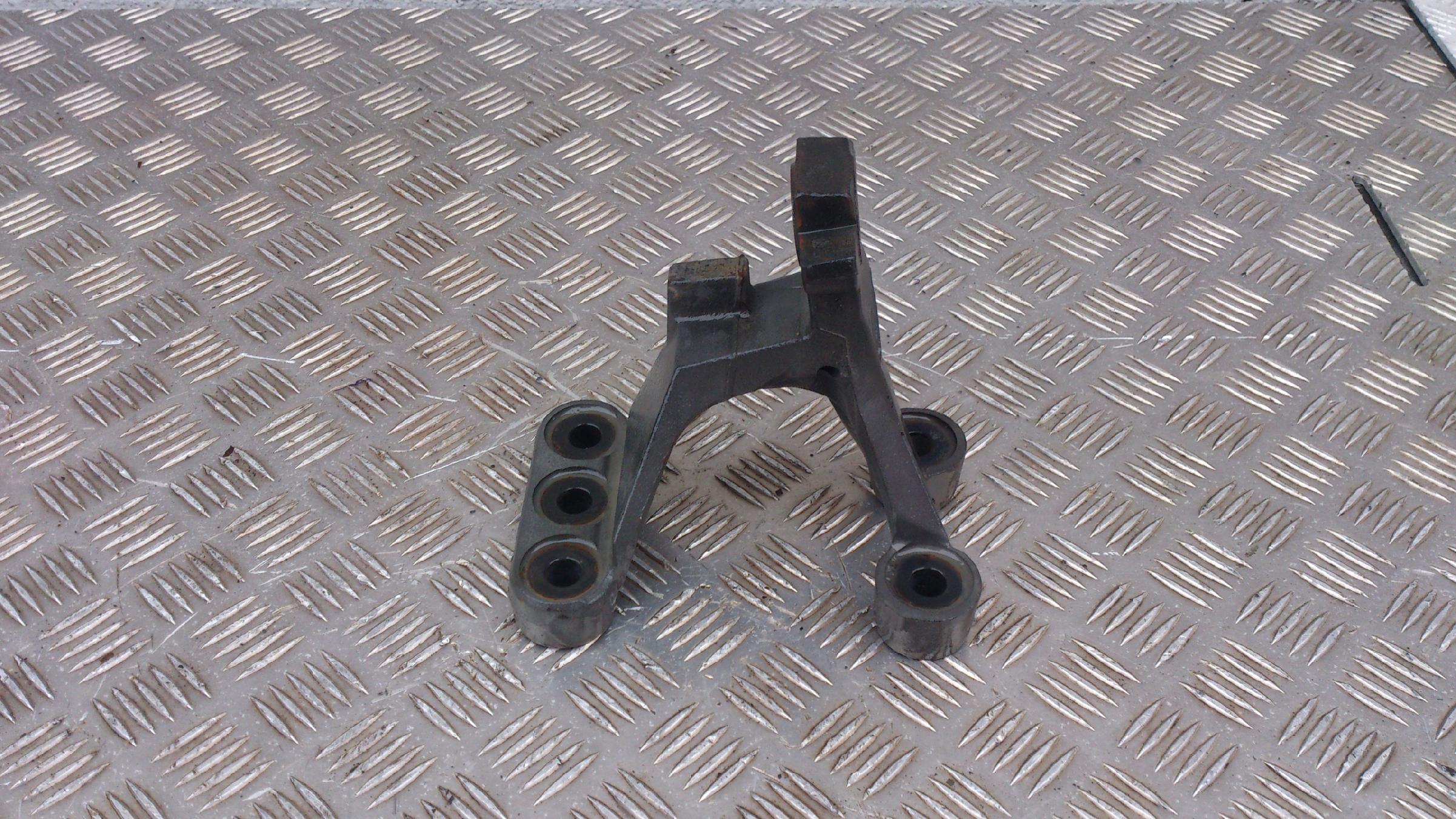 ŁAPA MOCOWANIE WSPORNIK SILNIKA DAF XF 106 - obrazek 2