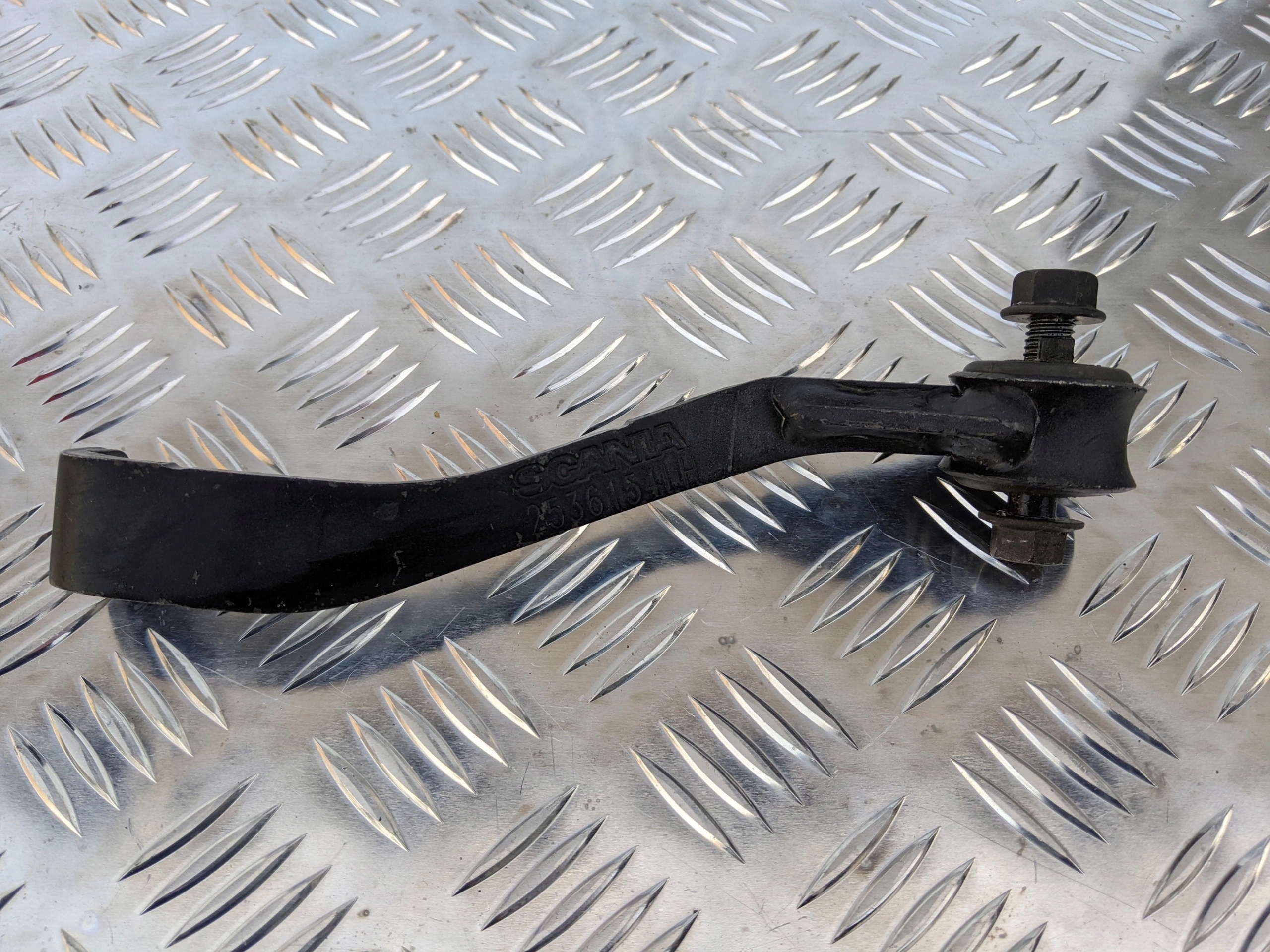 MOCOWANIE CHŁODNICY SCANIA NTG LEWA STRONA