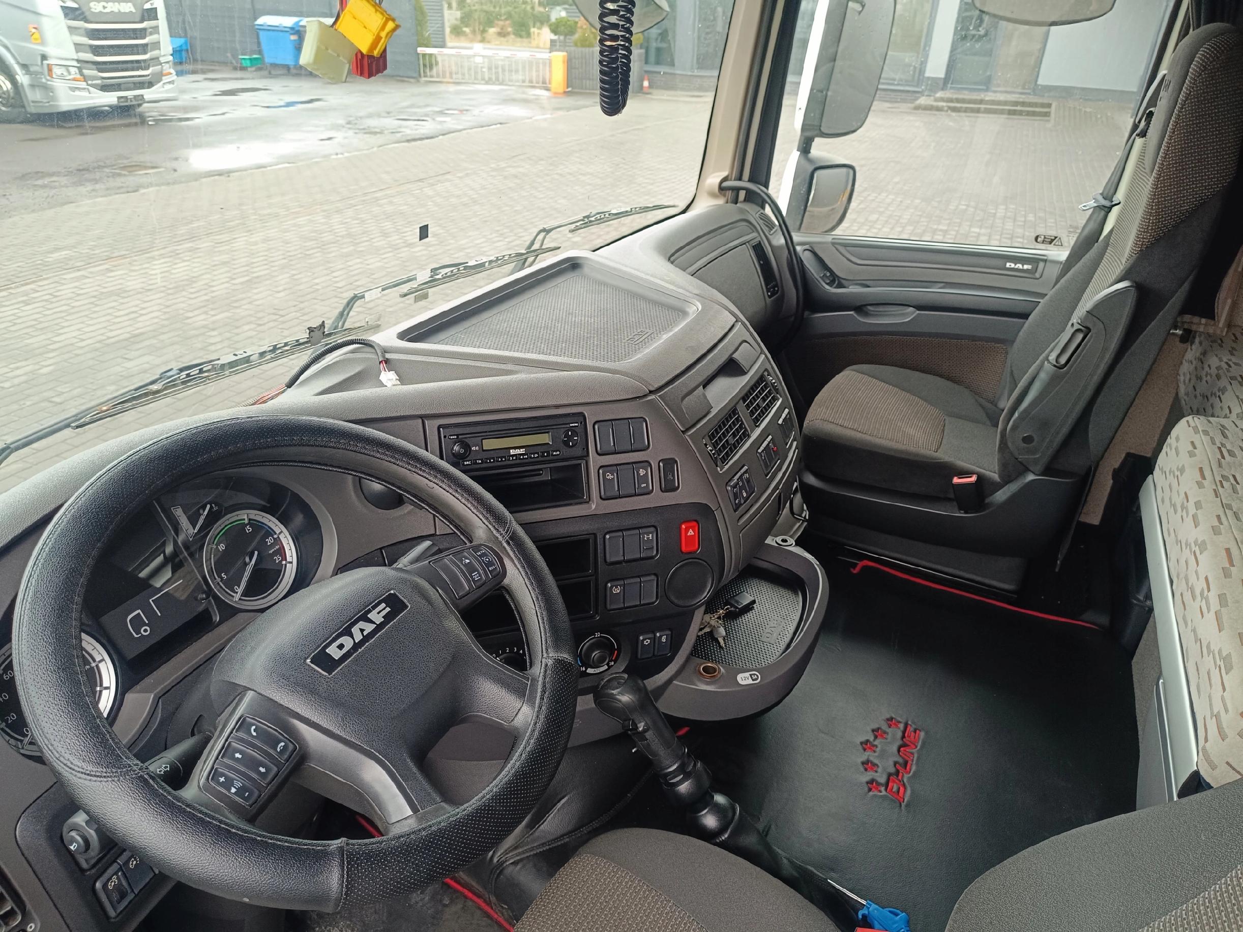 KABINA DAF XF 106 - obrazek 5