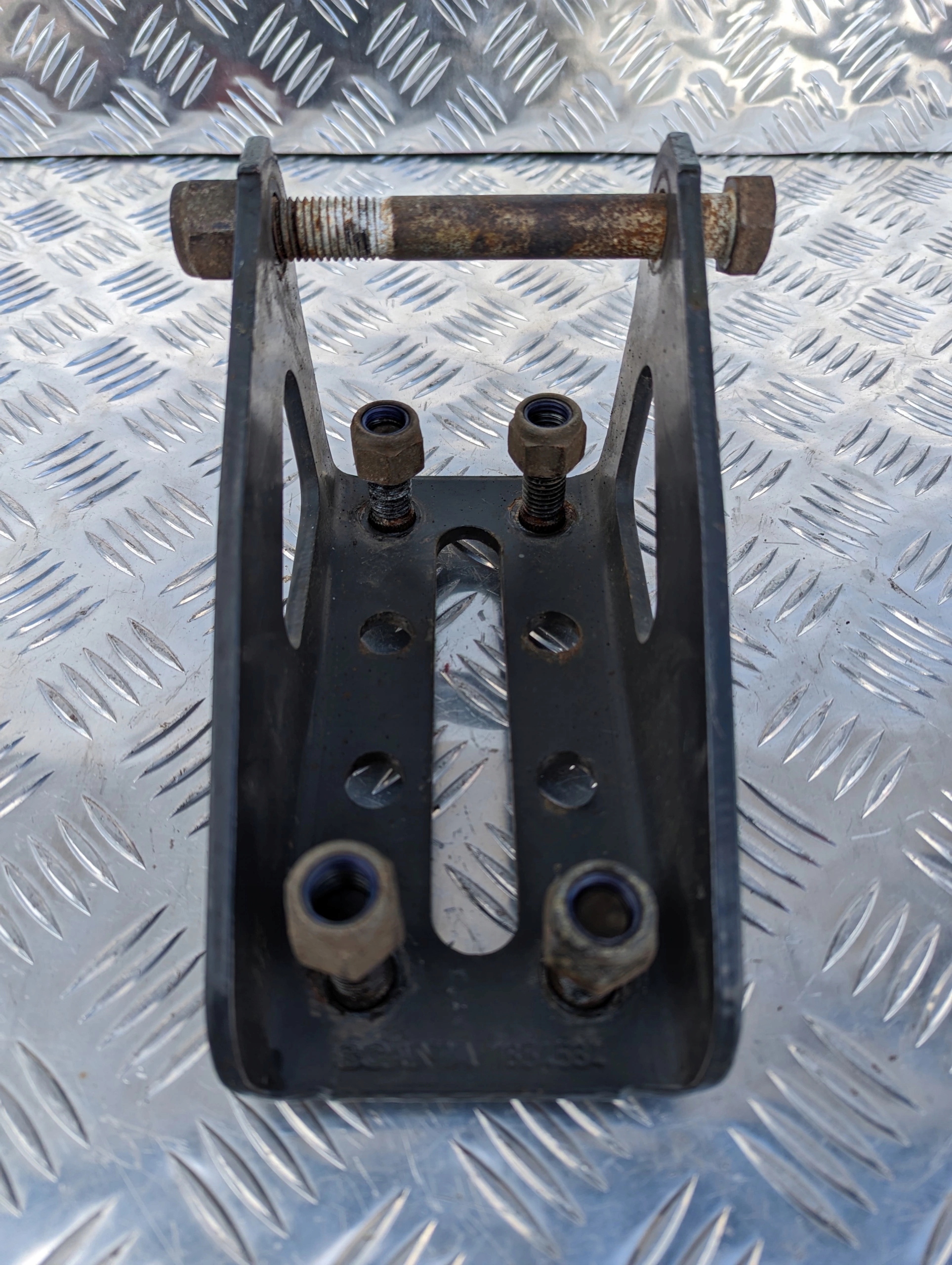 WSPORNIK MOCOWANIE RESORÓW TYŁ SCANIA NTG - obrazek 2