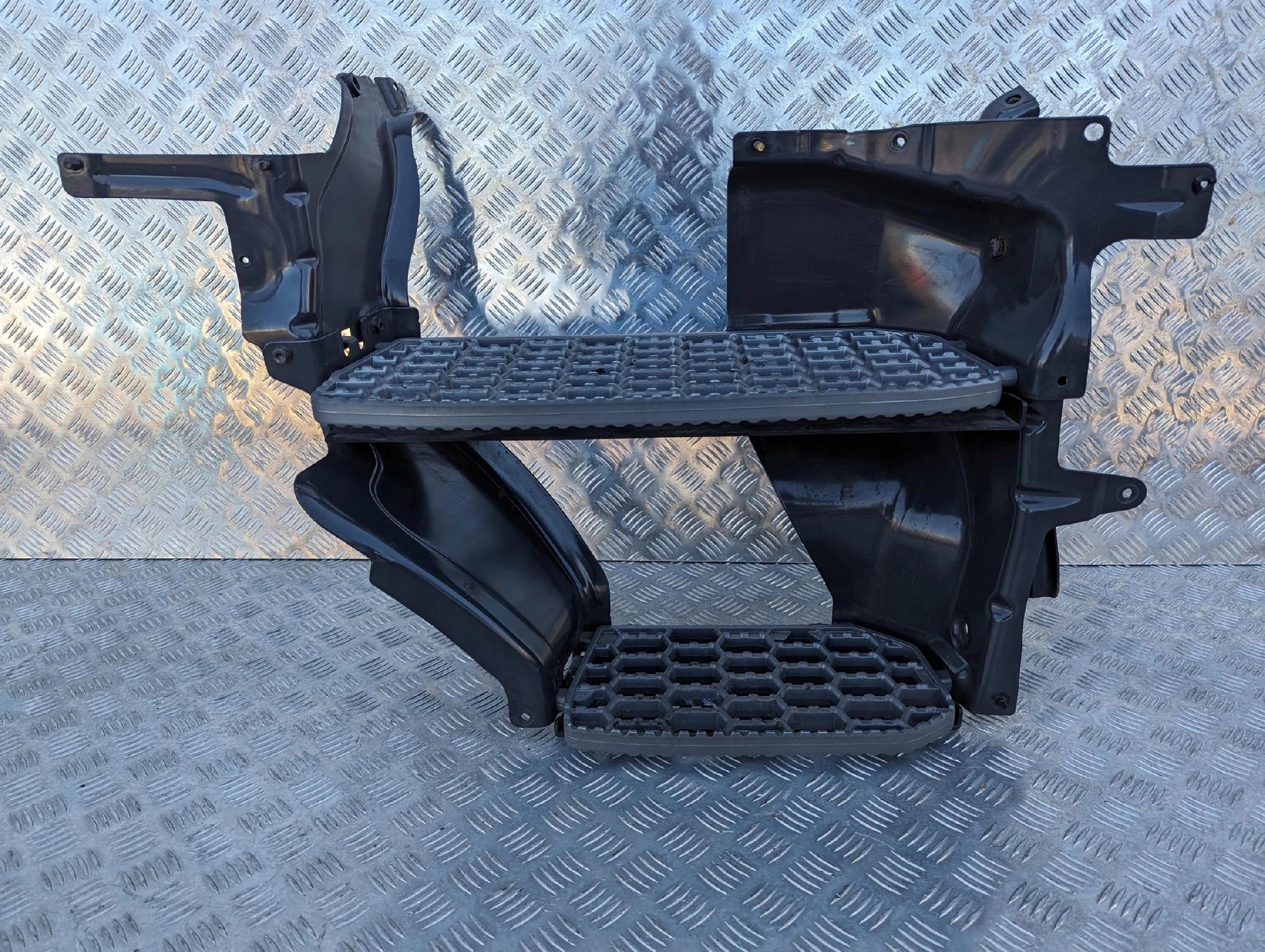 STOPNICA BLACHA STOPNIE KABINY SCANIA S NTG PRAWA STRONA