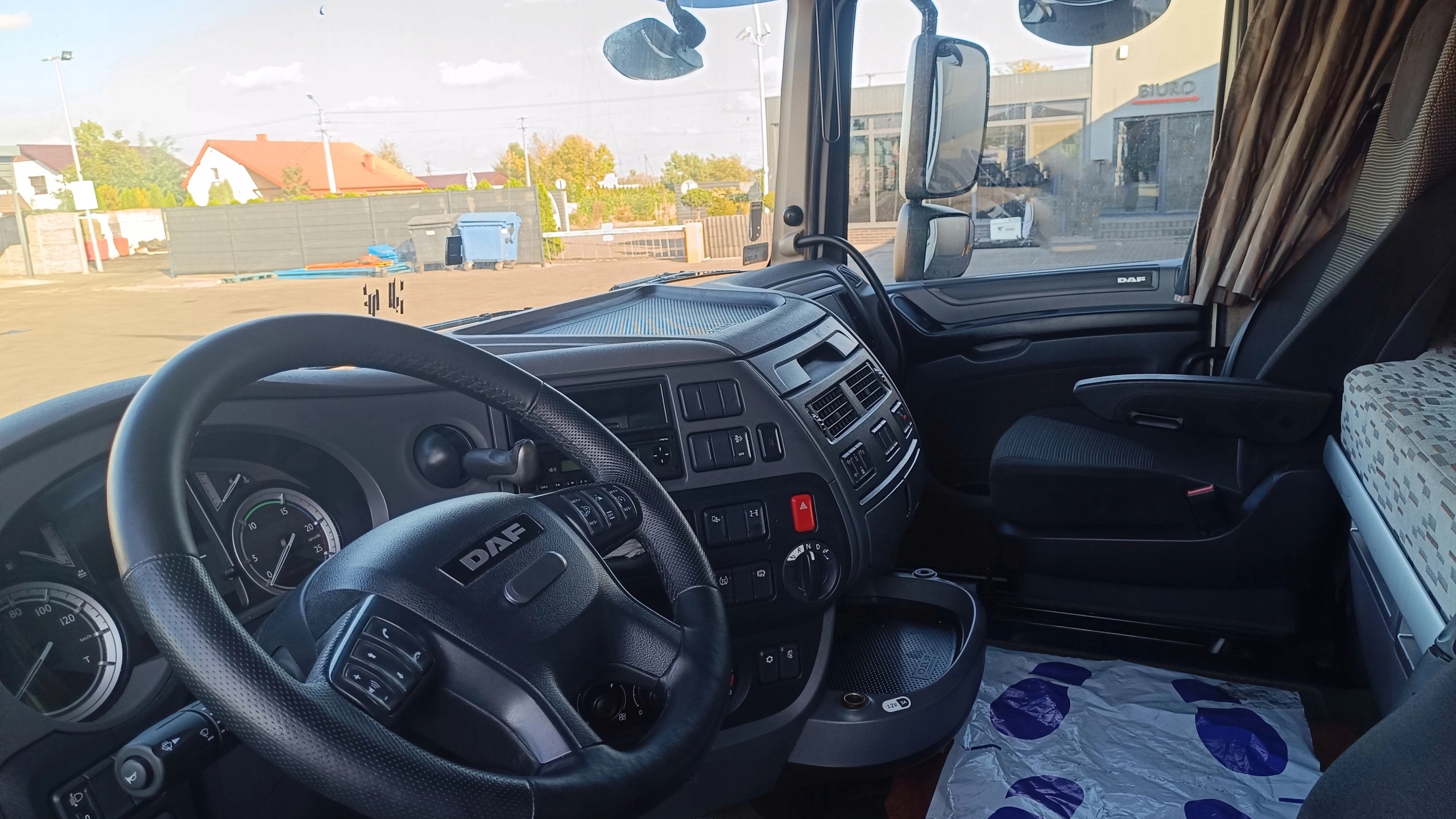 KABINA DAF XF 106 SC - obrazek 7