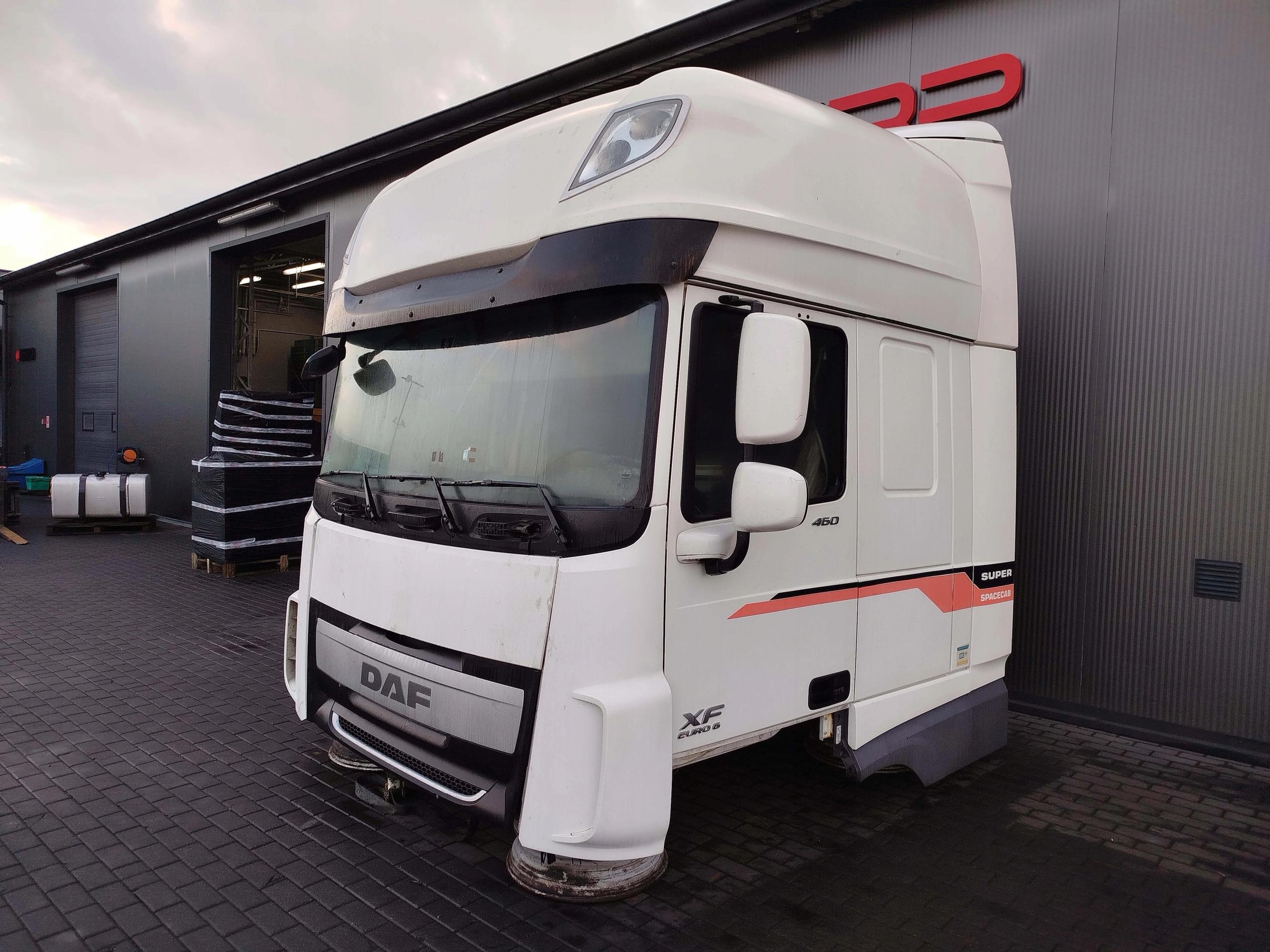 KABINA SSC SPACE CAB DAF XF 106 - obrazek 7