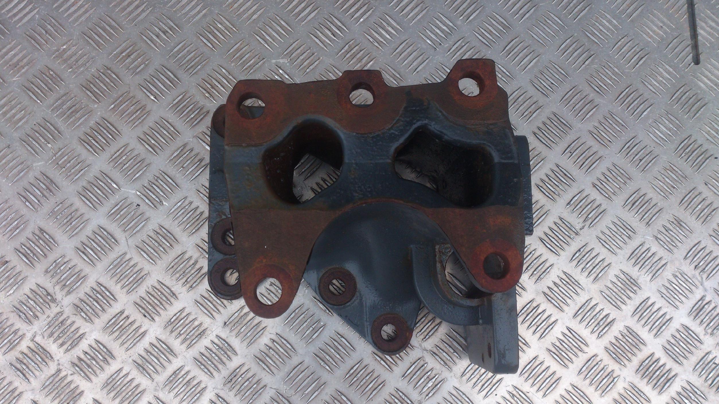 MOCOWANIE PODSTAWA KOLUMNY KIEROWNICZEJ DAF XF 105 - obrazek 5