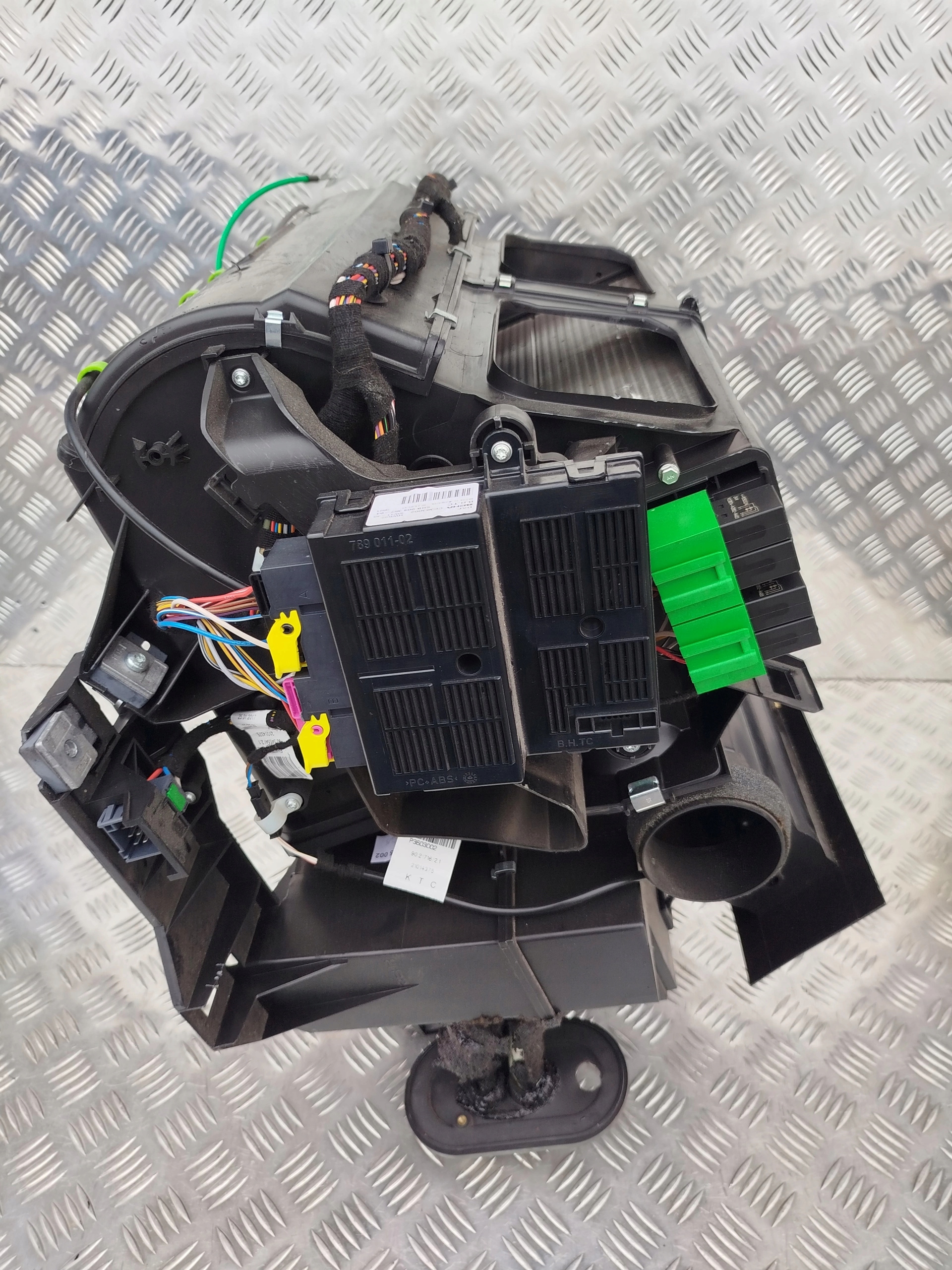 NAGRZEWNICA KOMPLETNA DAF XF 106 - obrazek 3