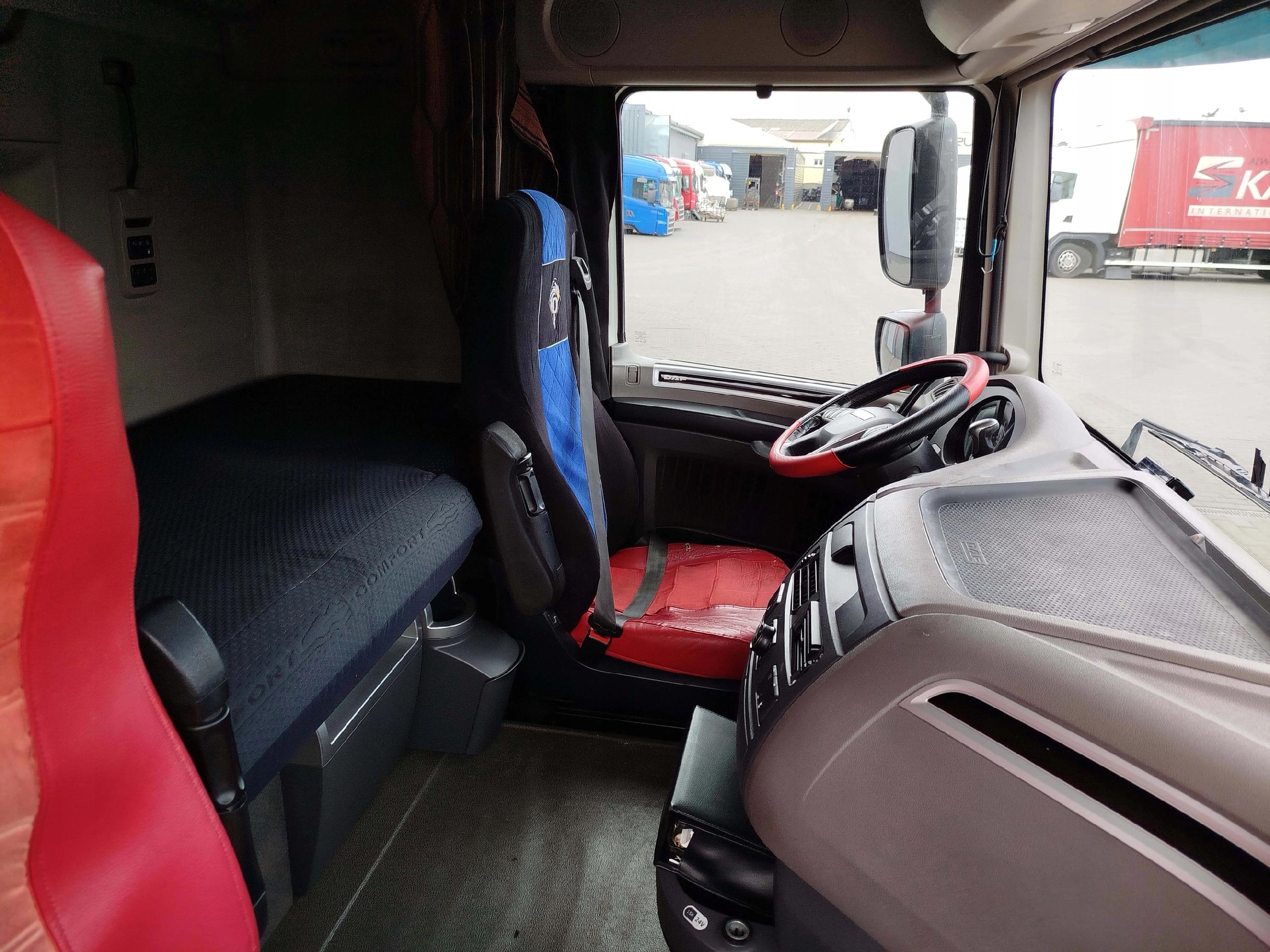 KABINA DAF XF 106 LIFT - obrazek 9