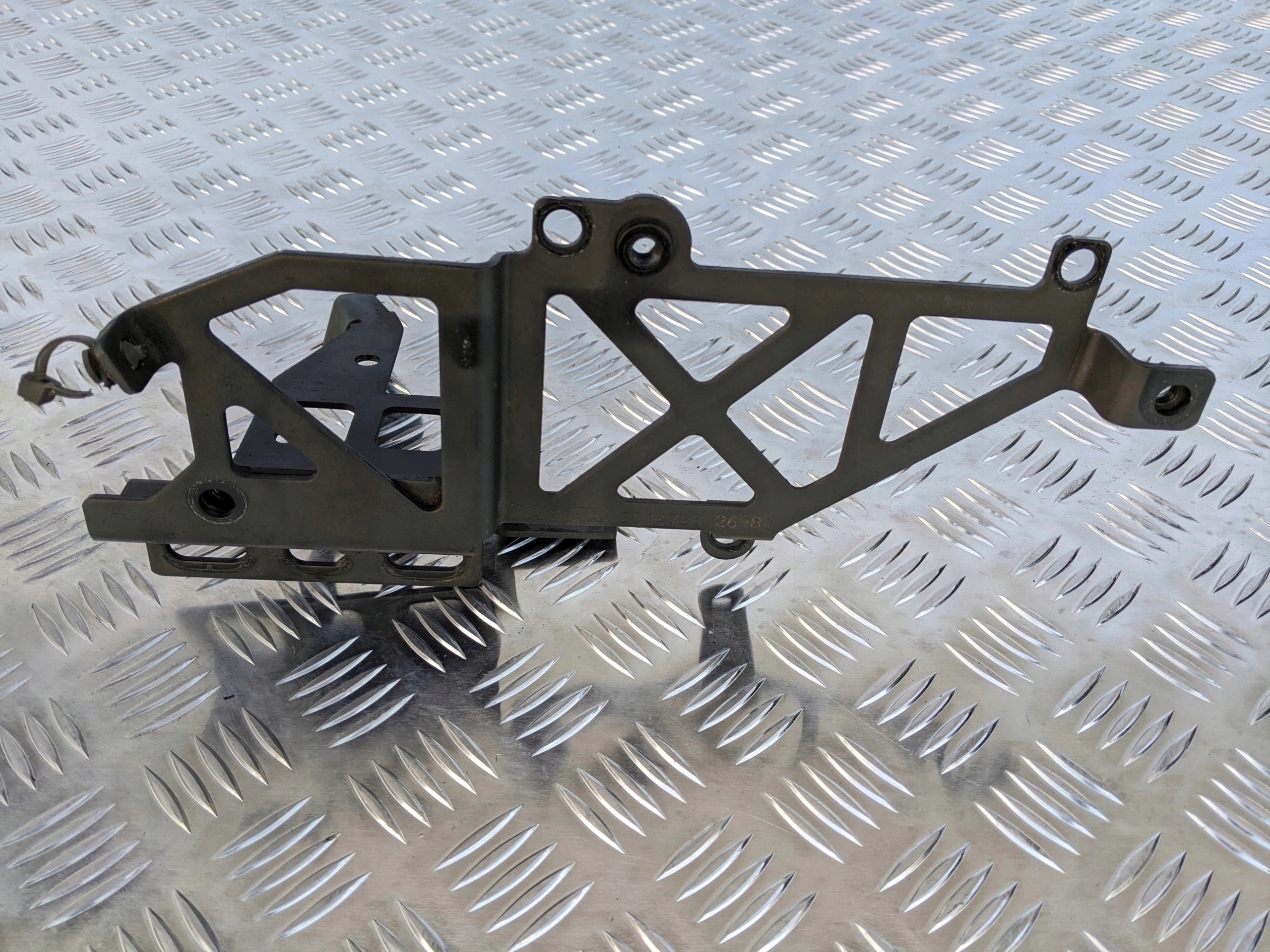 WSPORNIK UCHWYT WIĄZEK ELEKTRYCZNYCH DAF XF 106 - obrazek 3