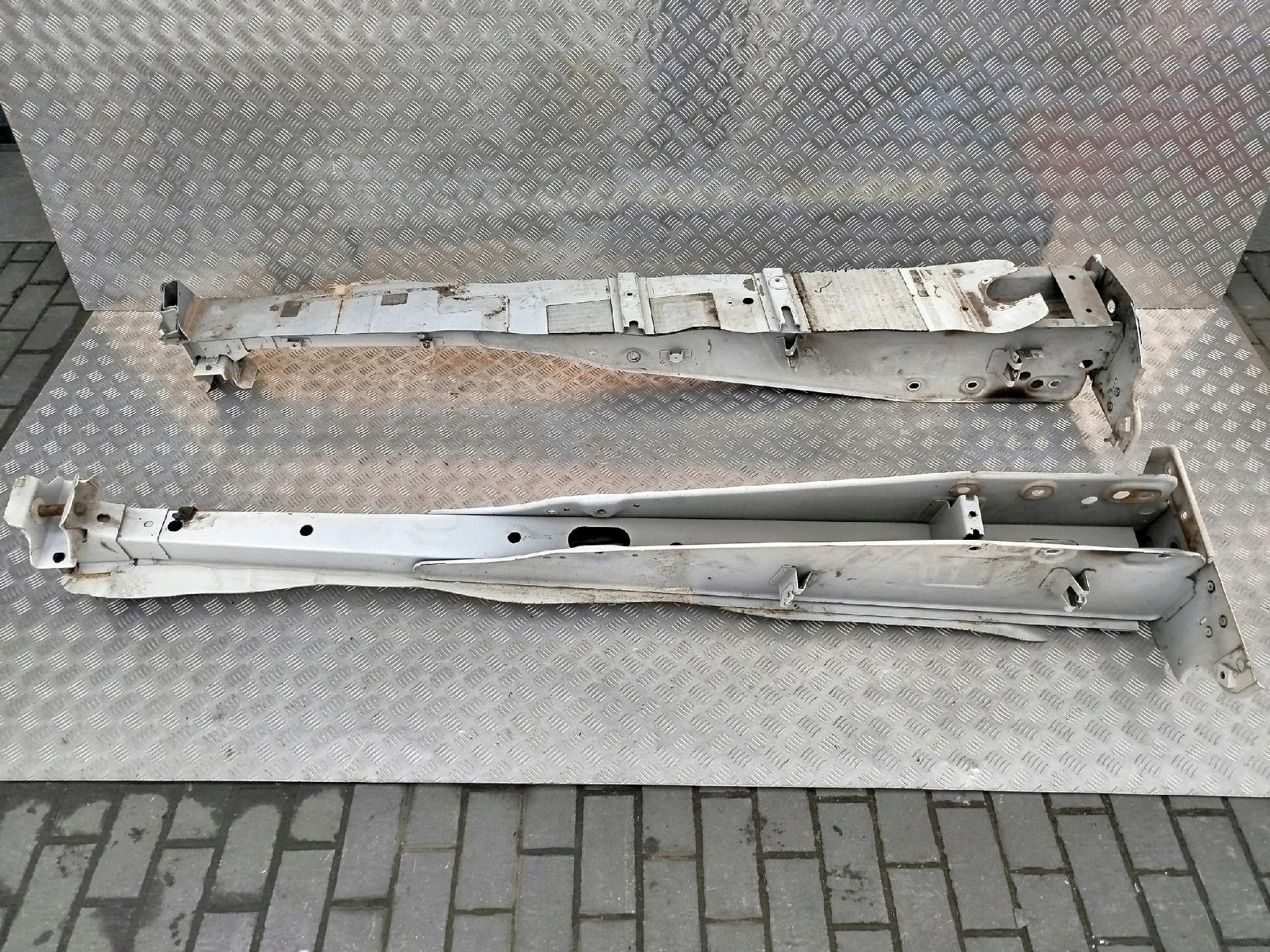 PODŁUŻNICA LEWA PRAWA DAF XF 106