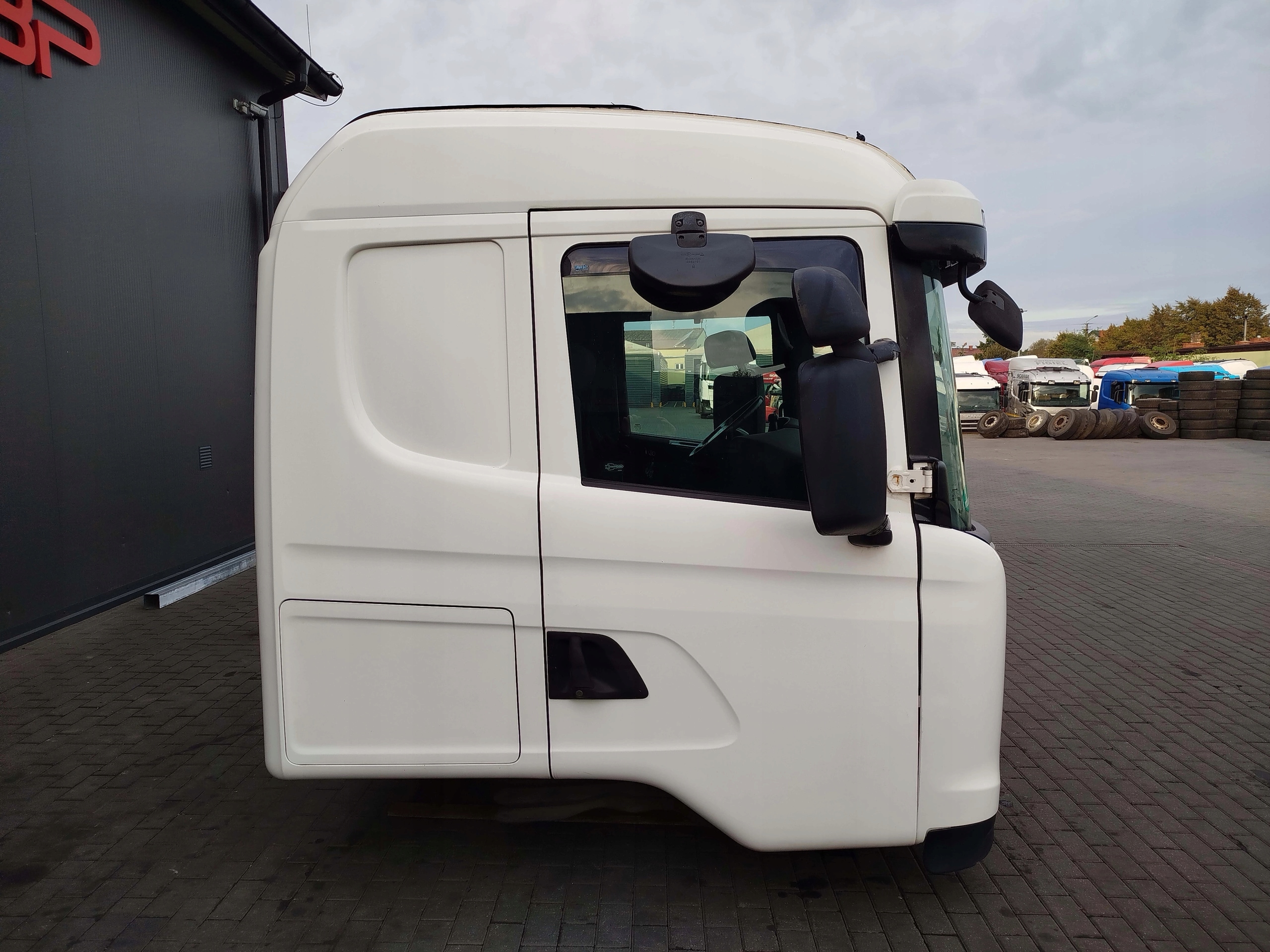 KABINA SCANIA CR 19 XPI STREAMLINE - obrazek 3