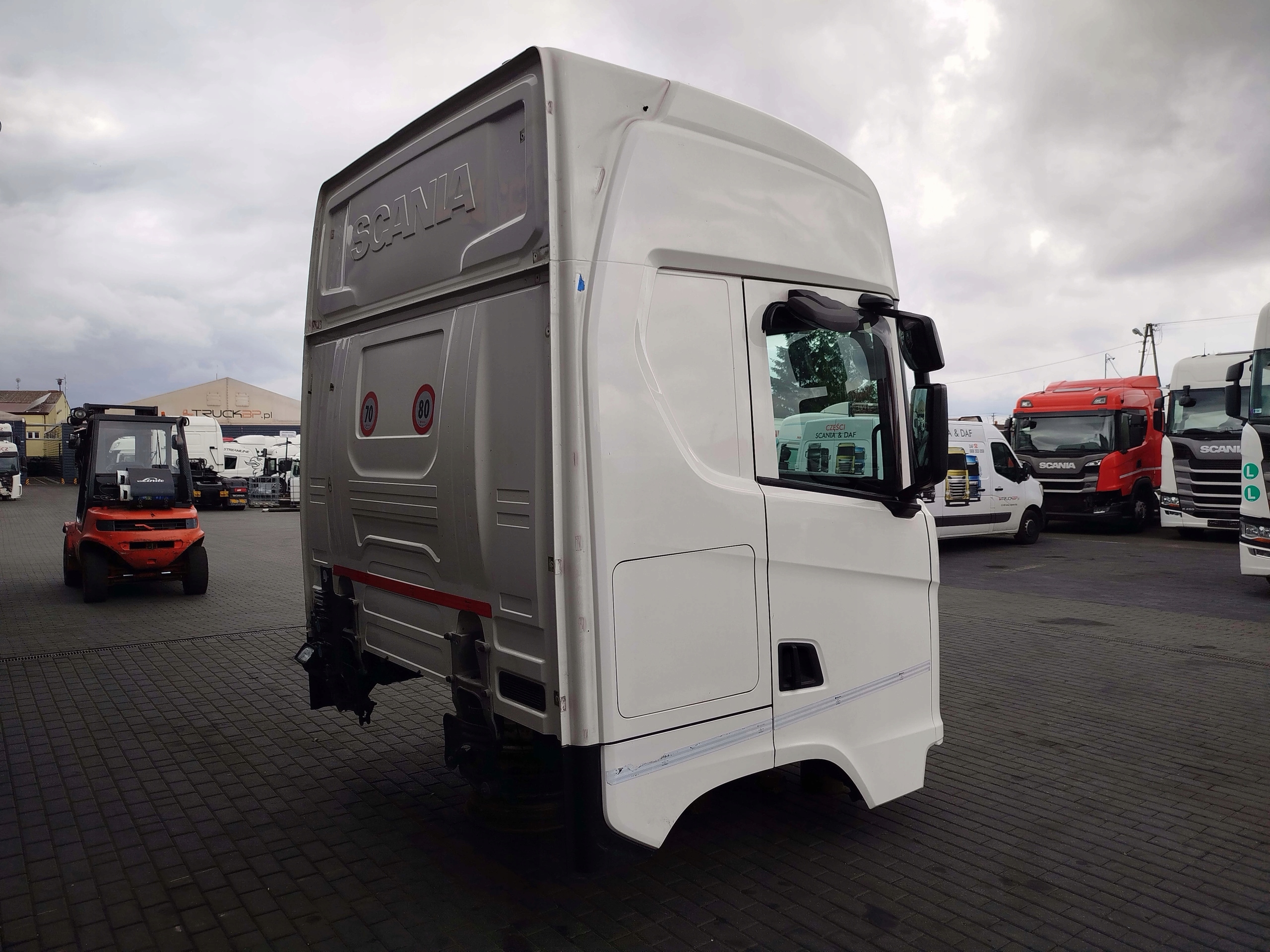 KABINA SCANIA S NTG - obrazek 5