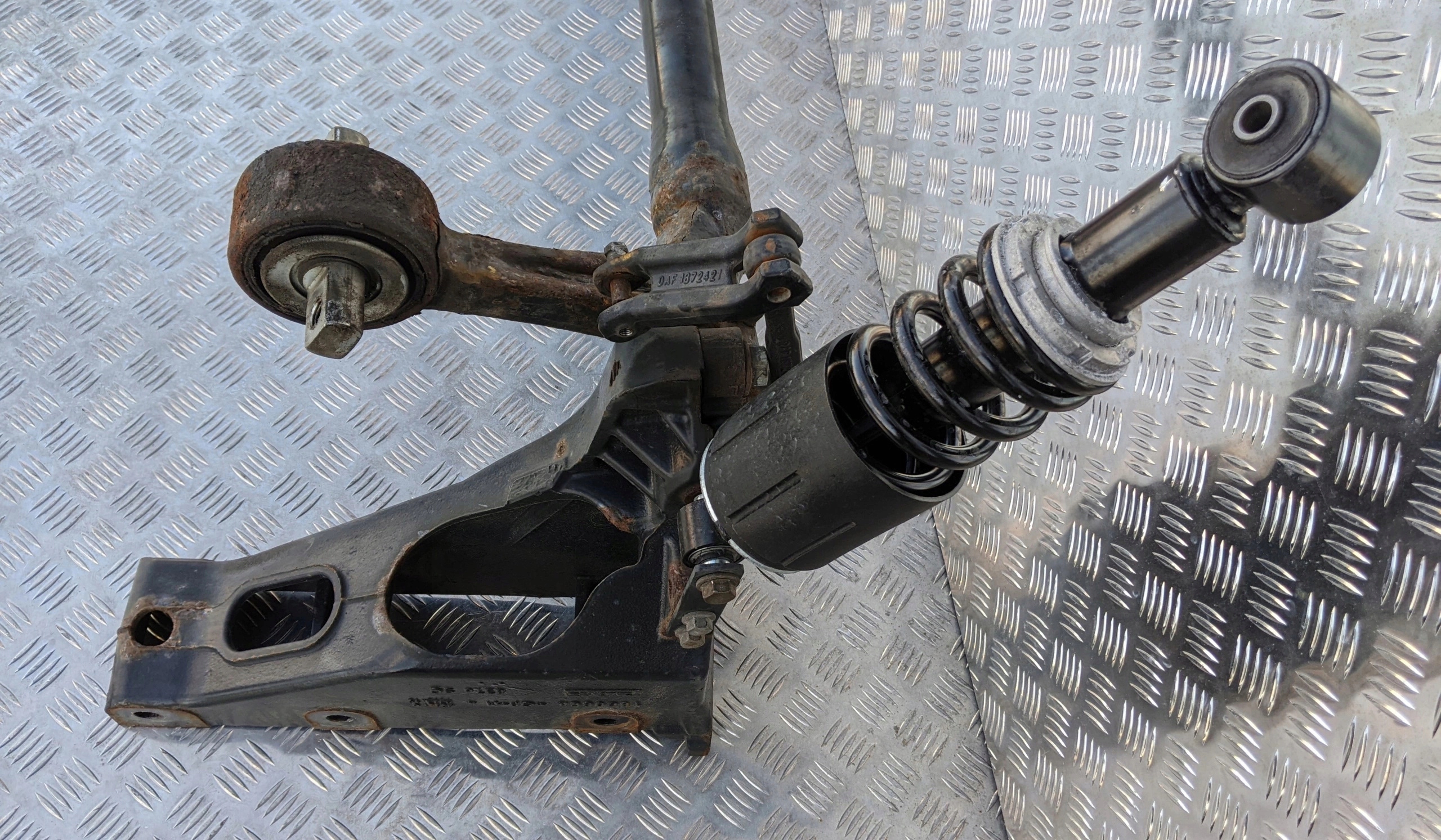 DRĄŻEK WYWROTU KABINY DAF XF 106 - obrazek 3