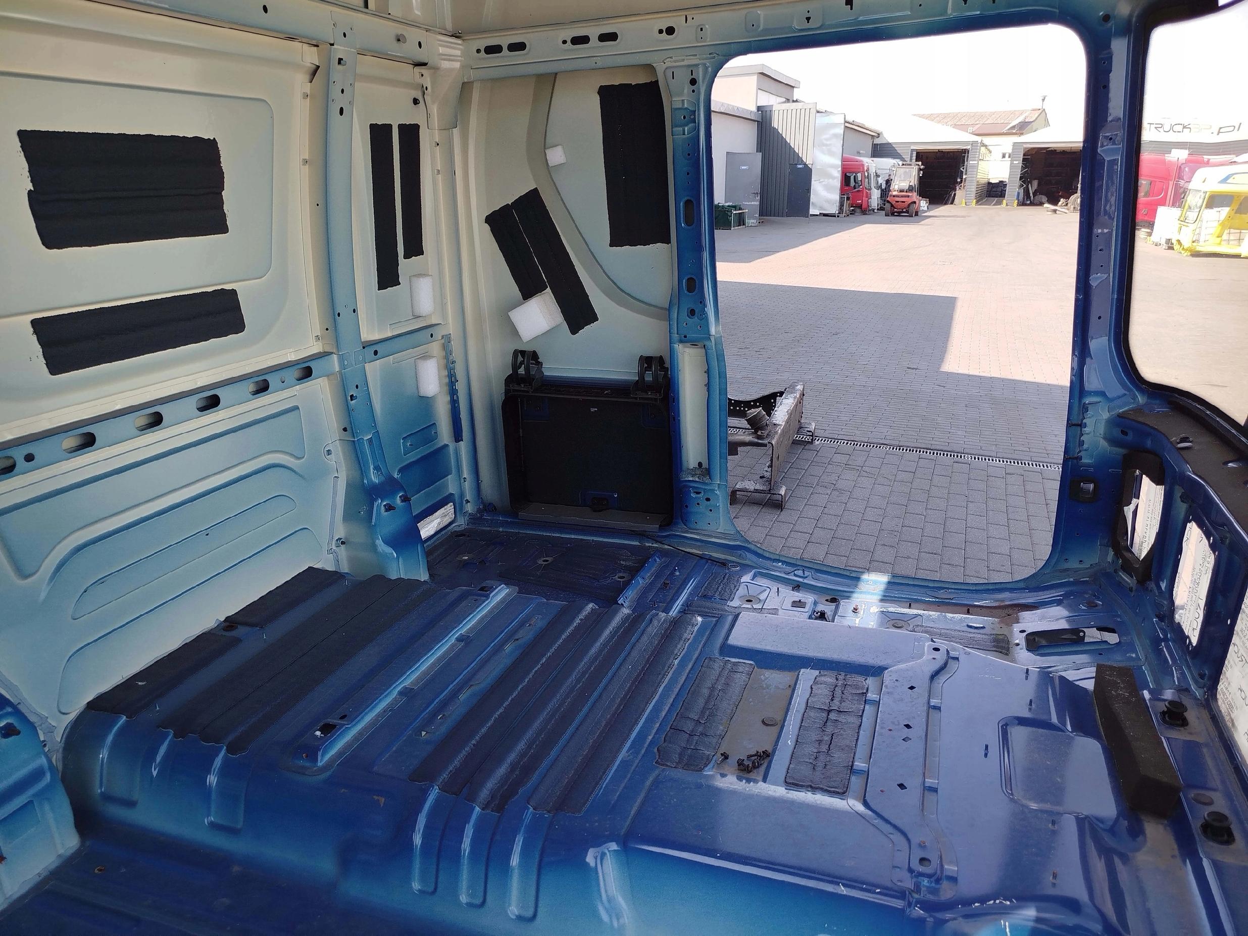 KABINA GOŁA SCANIA R NTG - obrazek 8