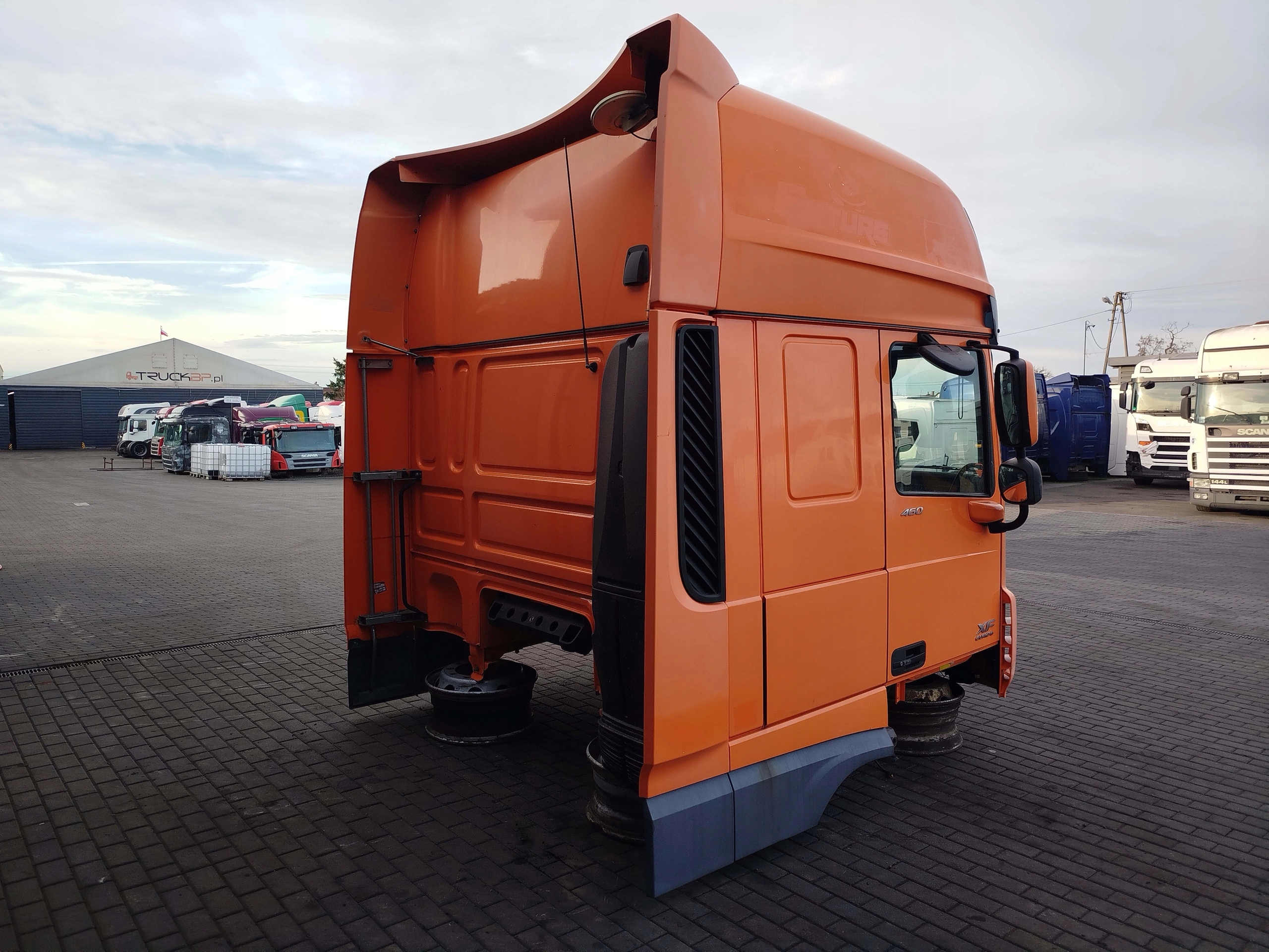 KABINA DAF XF 106 - obrazek 4