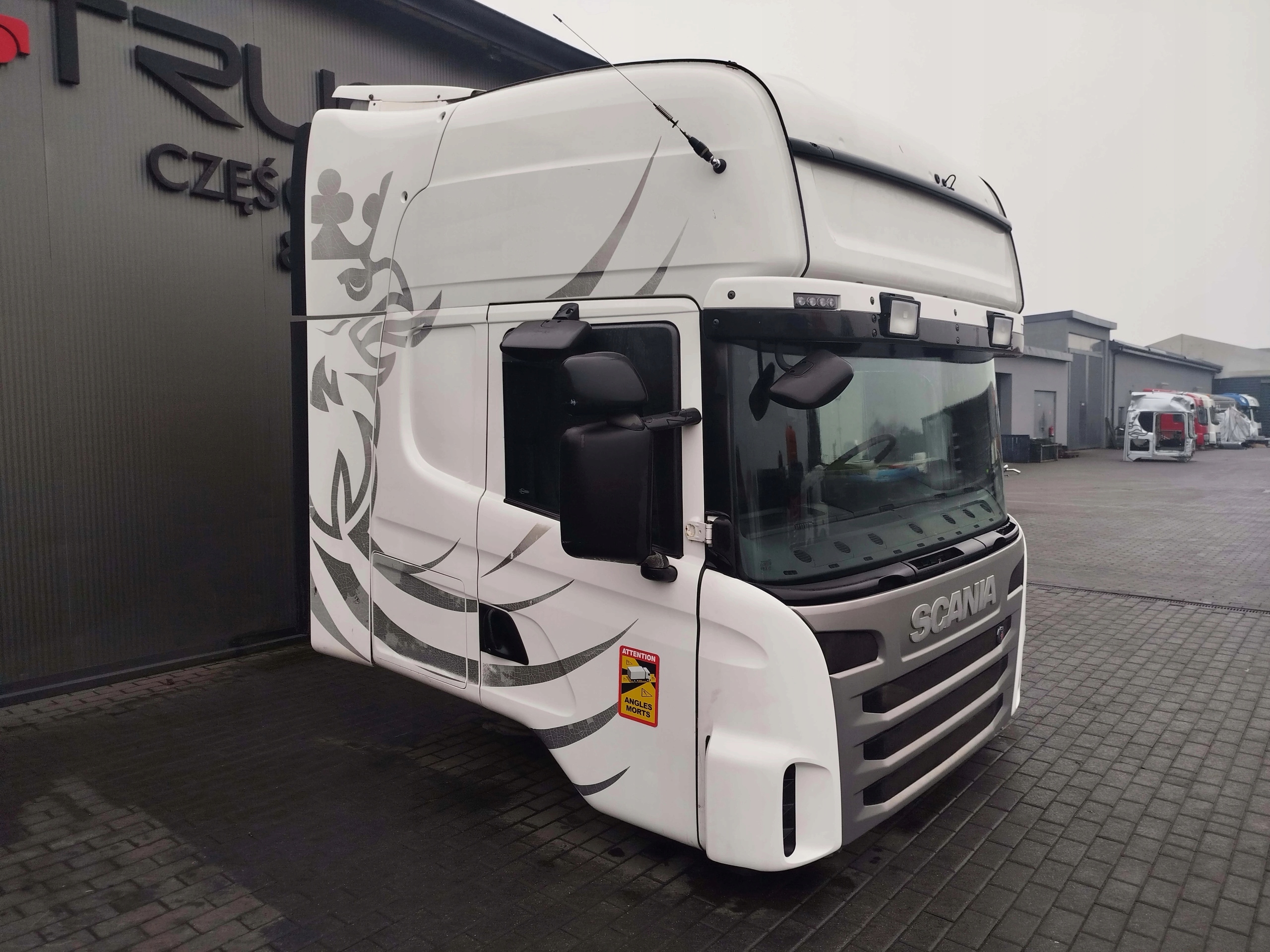 KABINA SCANIA R HPI TOPLINE 2011 ROK - obrazek 2