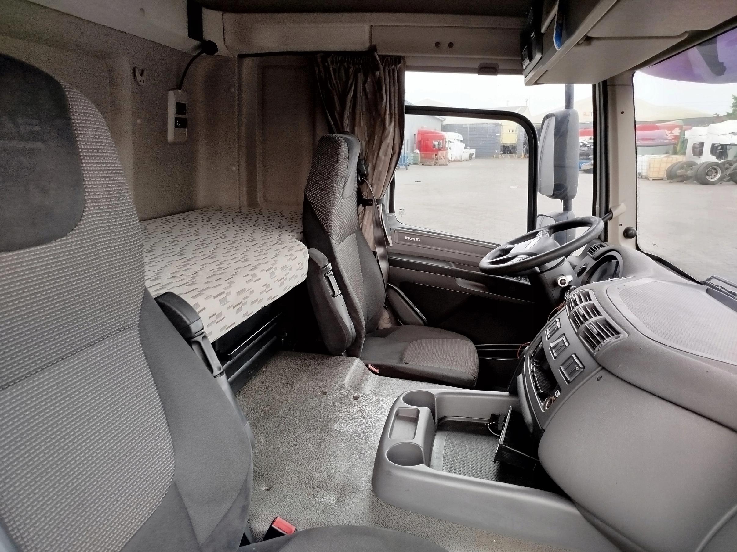 KABINA DAF CF 106 - obrazek 9