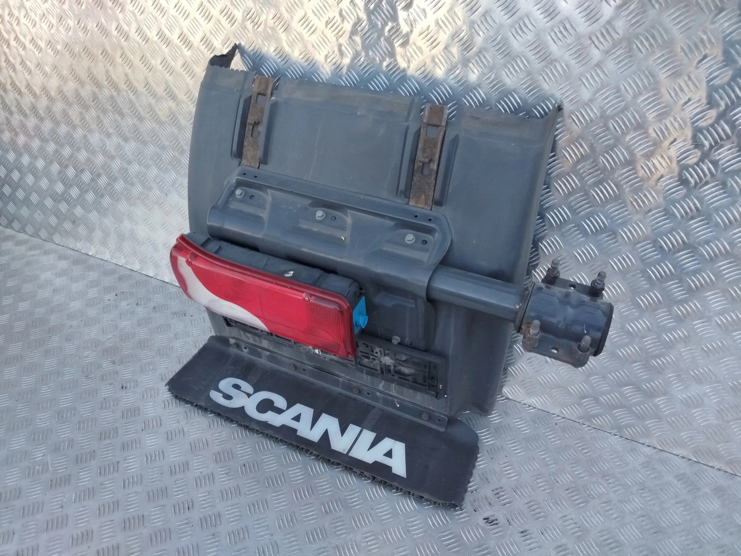 GITARA BŁOTNIKA LEWY TYŁ SCANIA NTG STREAMLINE - obrazek 2