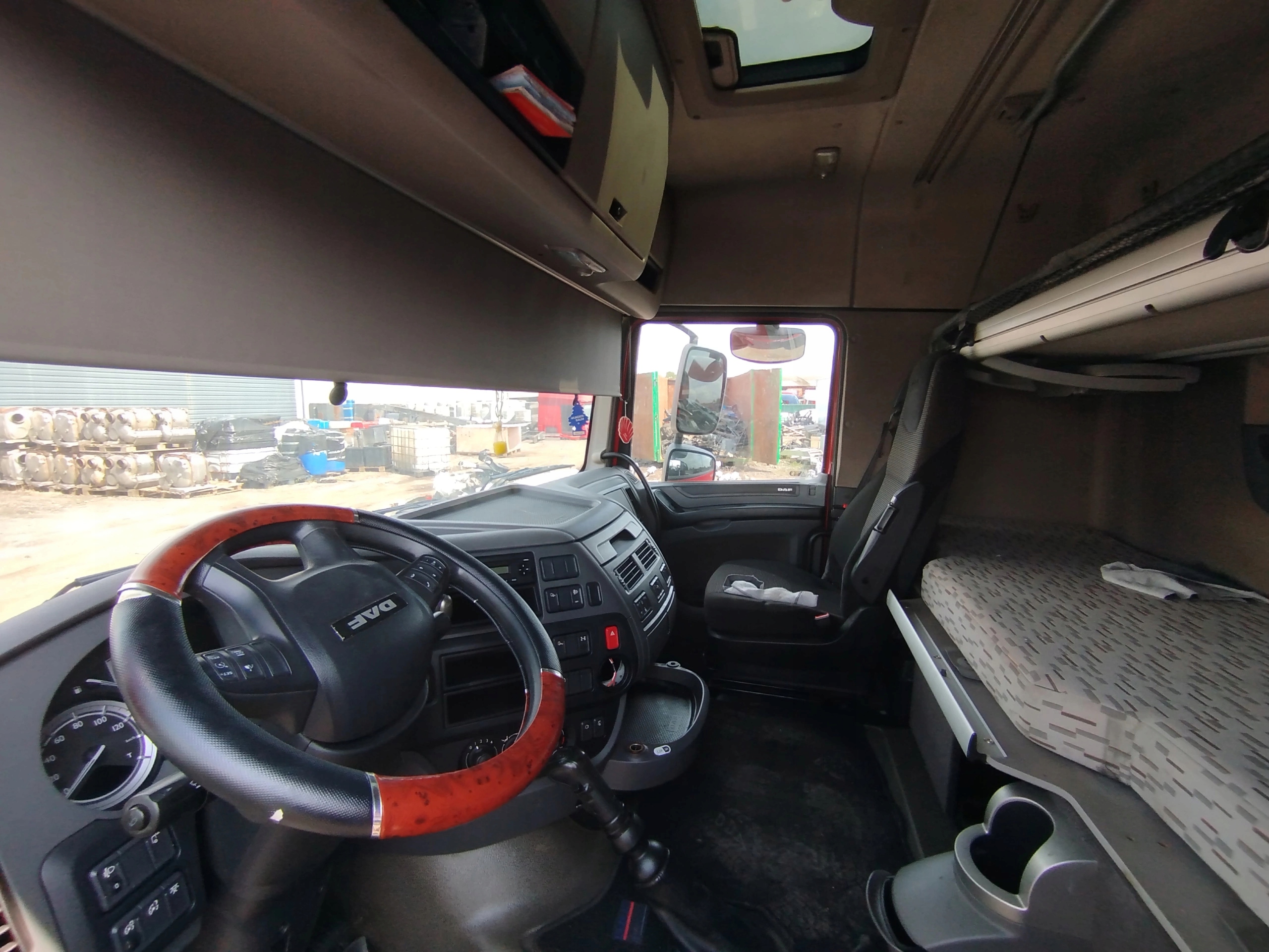 PROMOCJA KABINA DAF XF 106 - obrazek 6