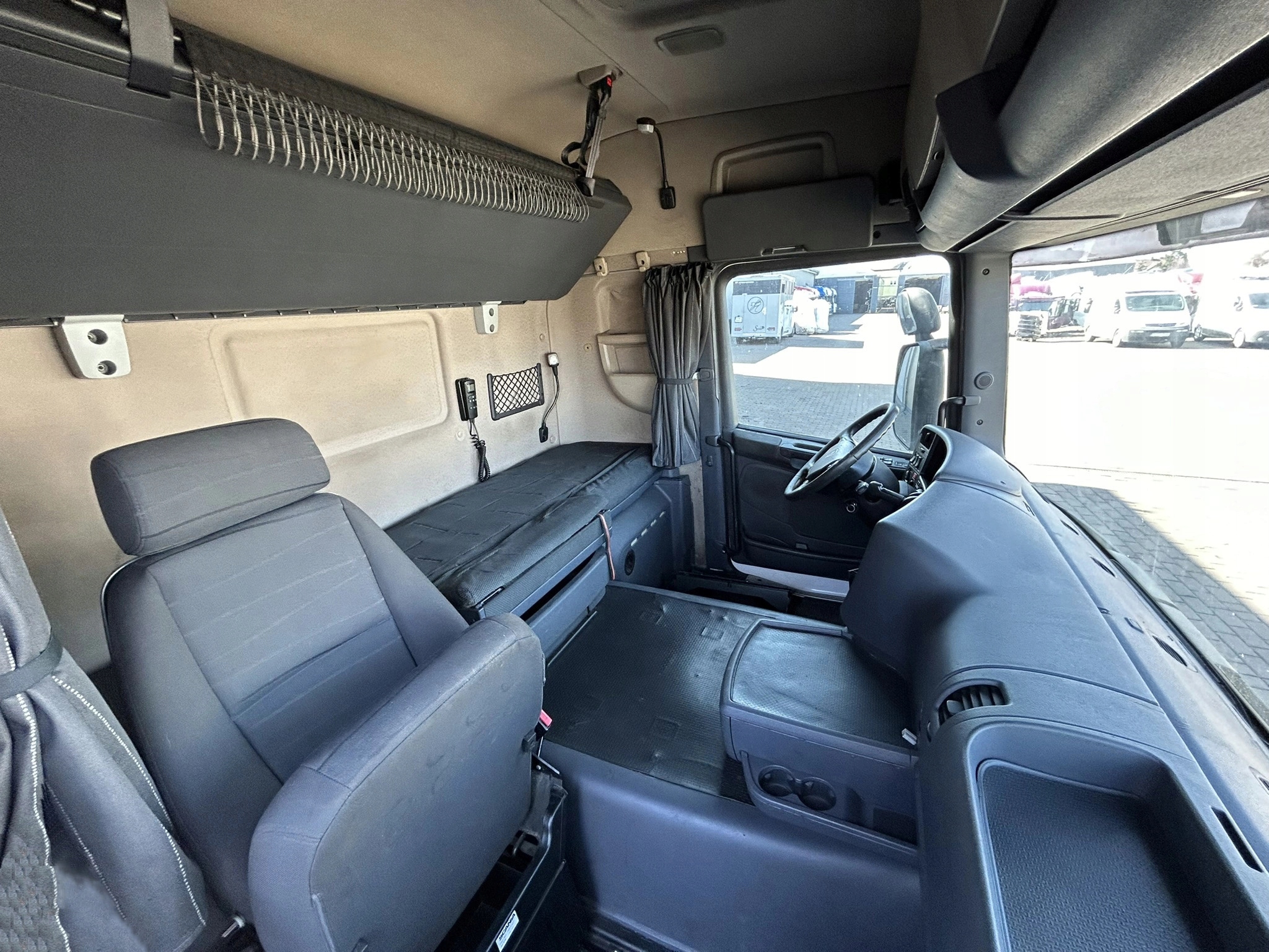 KABINA SCANIA CR19 HPI 2010 ROK - obrazek 8