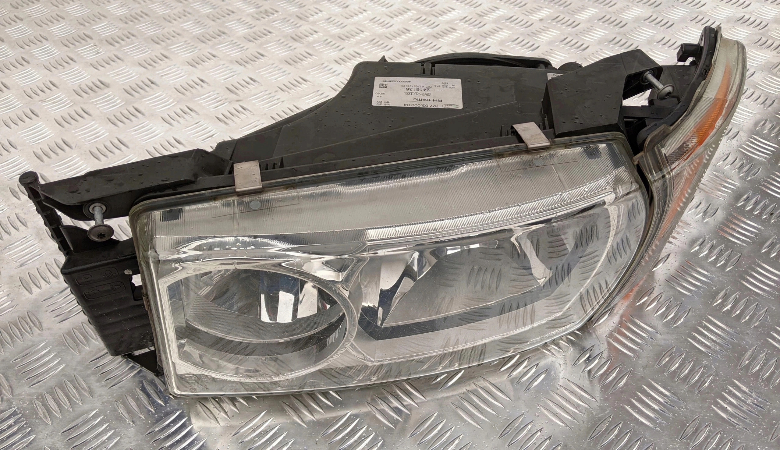 REFLEKTOR LAMPA H7 SCANIA R LEWA - obrazek 3