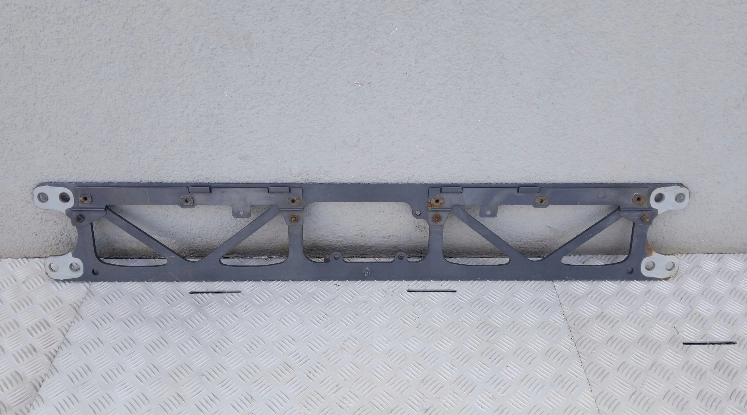 DAF XF 106 BELKA POPRZECZNA RAMY