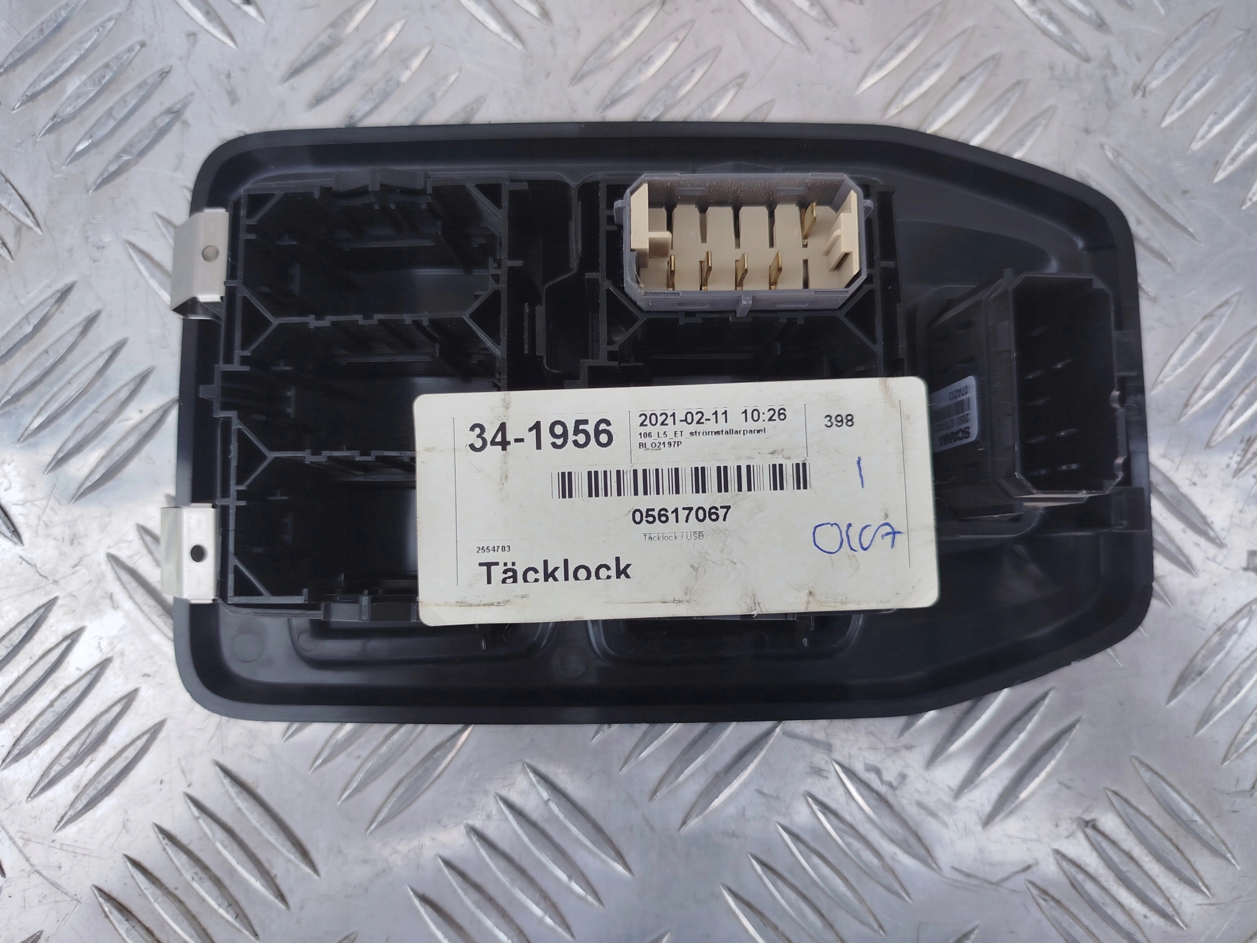 PANEL PRZEŁĄCZNIKI KONSOLA SCANIA NTG NOWY MODEL - obrazek 3