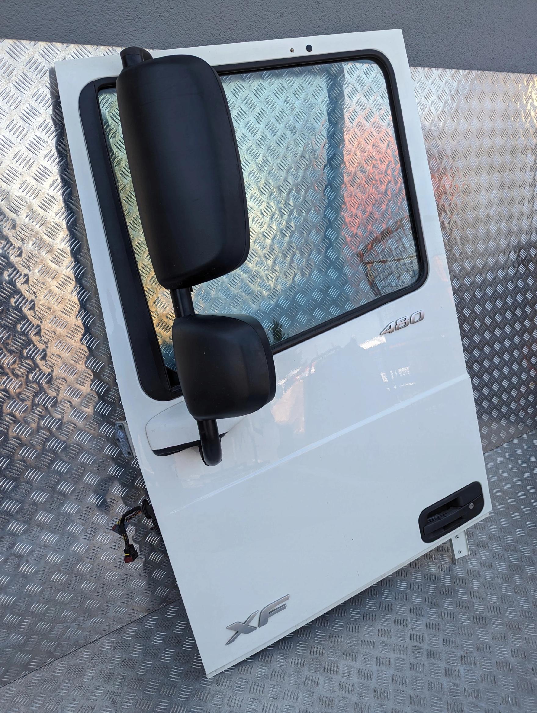 DRZWI KOMPLETNE LEWE DAF XF 106 LIFT - obrazek 4