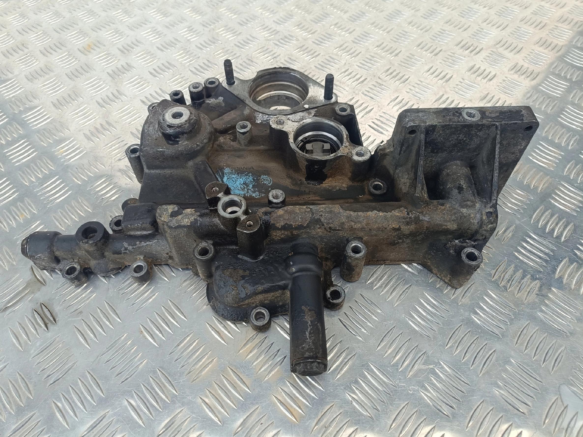 OBUDOWA POKRYWA SILNIKA PODSTAWA FILTRA OLEJU SCANIA R V 500