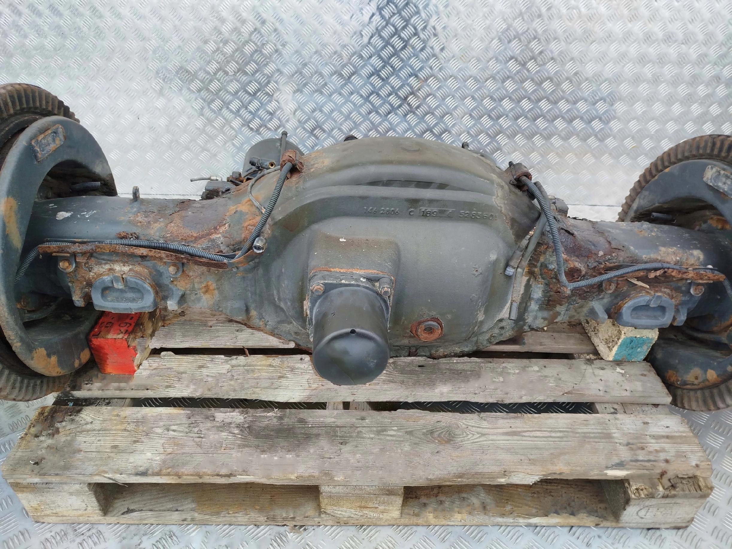 OBUDOWA POCHWA MOSTU SCANIA RP 835 - obrazek 3