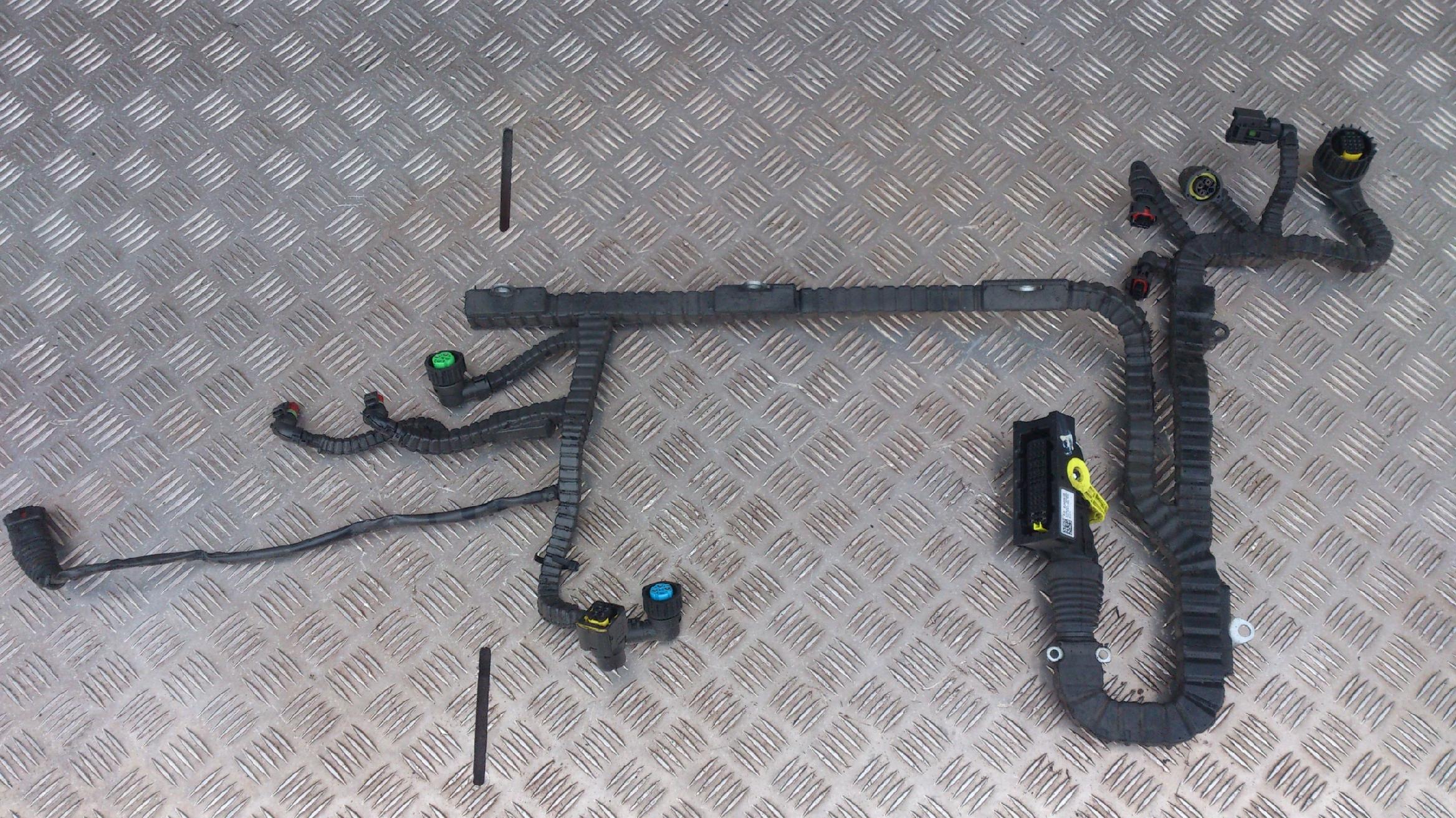 WIĄZKA INSTALACJA SILNIKA DAF CF 106 440