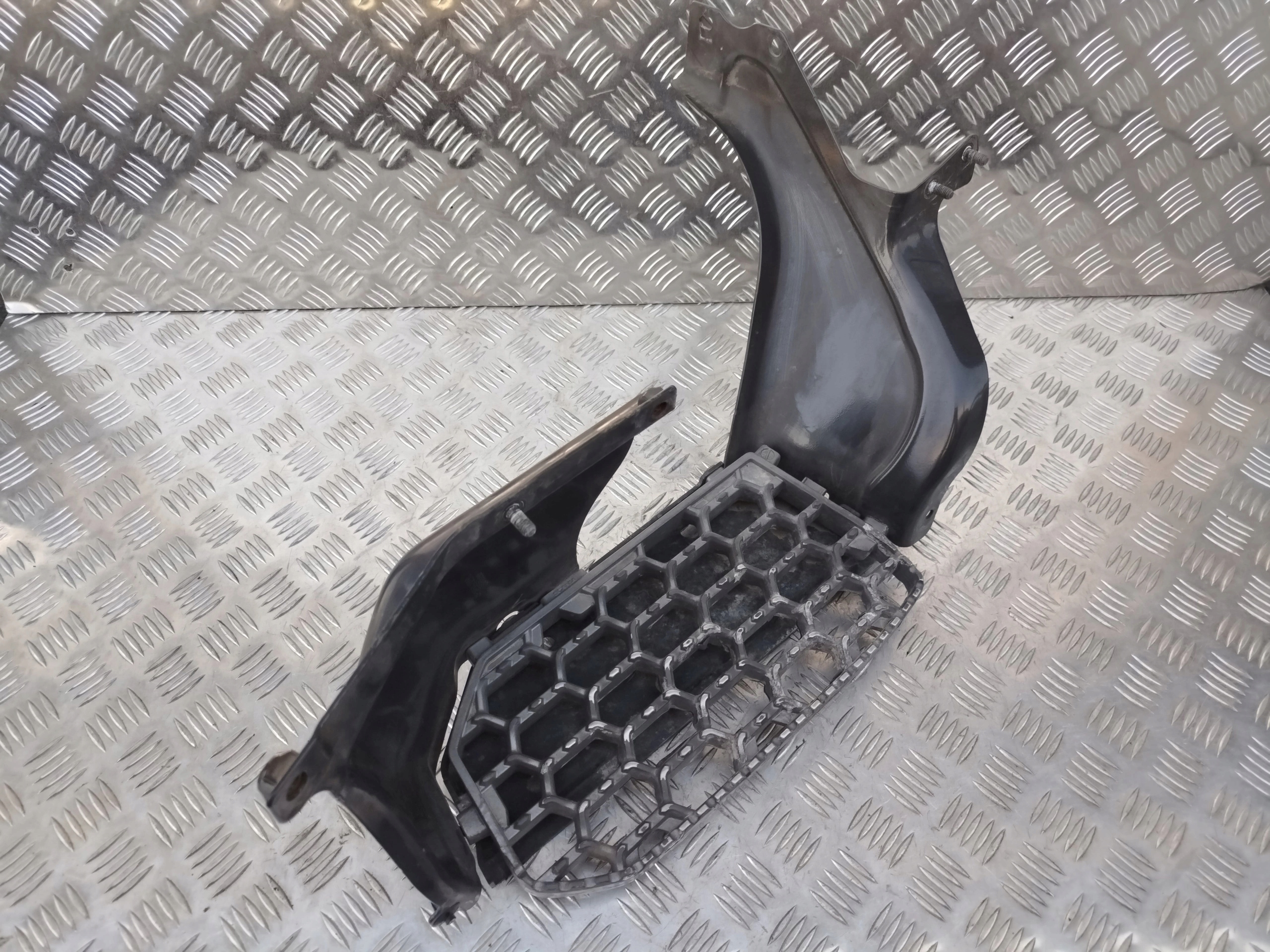 STOPIEŃ STOPNICA LEWA SCANIA G NTG