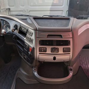 KOKPIT DESKA ROZDZIELCZA KONSOLA DAF XF 106 LIFT