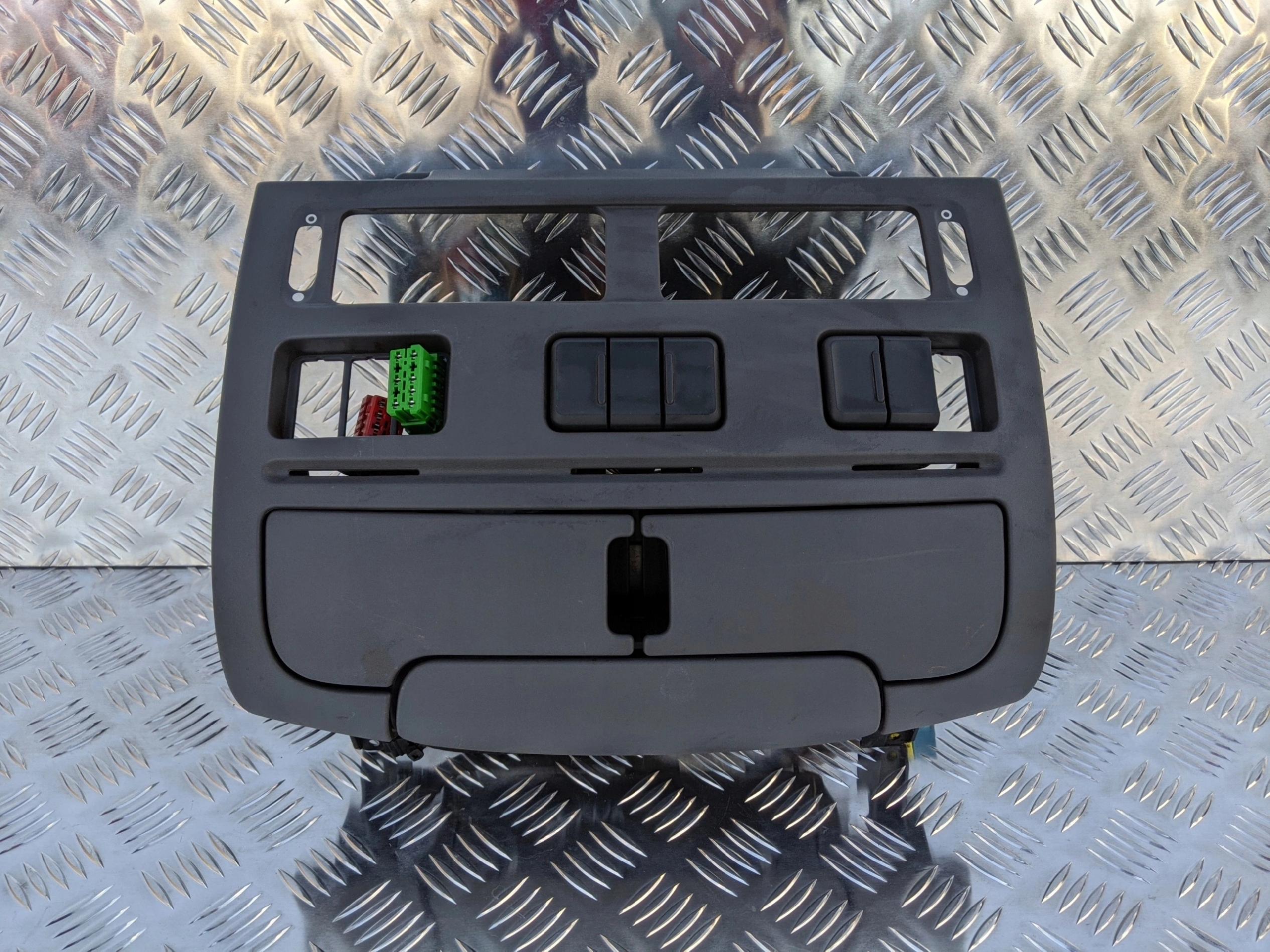 PANEL KOKPITU POPIELNICZKA UCHWYT NA KUBKI DAF XF - obrazek 3