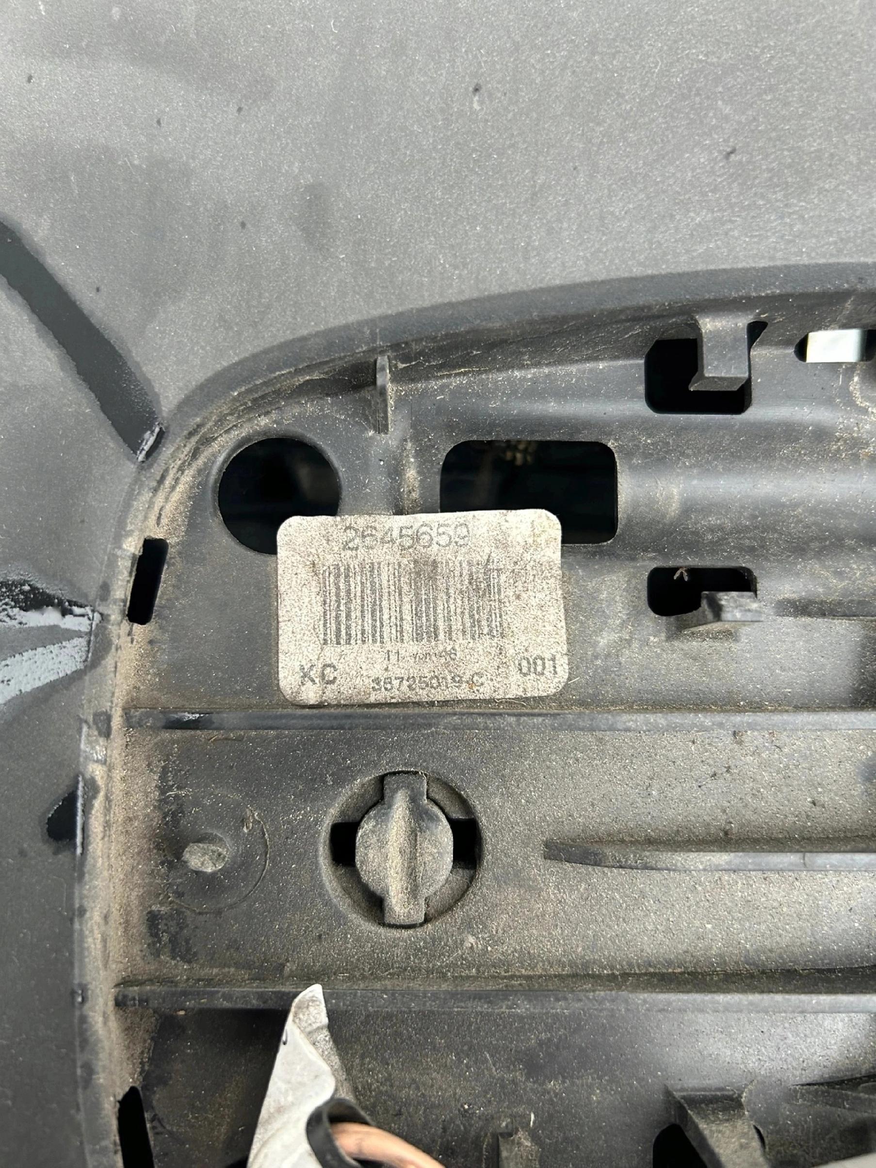 LUSTERKO ZEWNĘTRZNE KRAWEŻNIKOWE SCANIA NEXT GEN NTG - obrazek 2