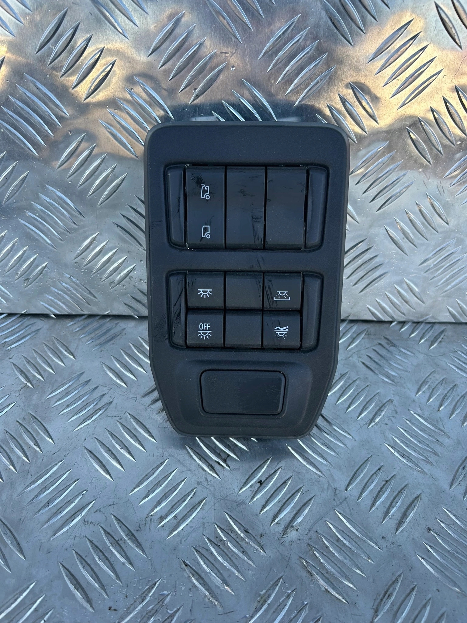 PANEL PRZEŁĄCZNIKI KONSOLA SCANIA NTG NOWY MODEL