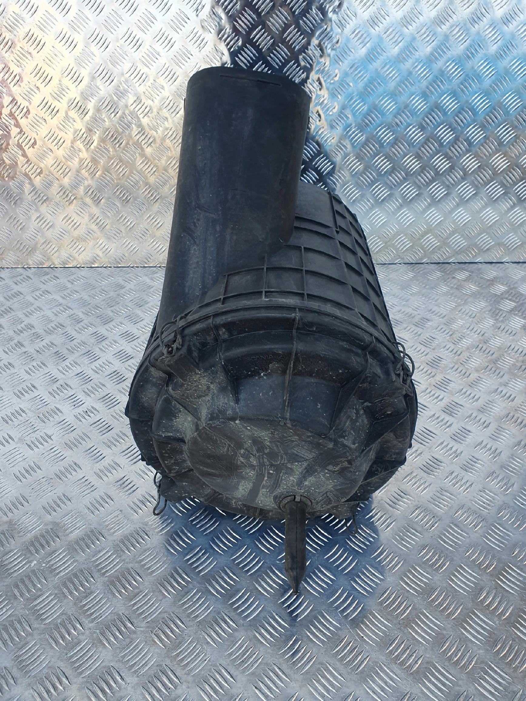 OBUDOWA FILTRA POWIETRZA SCANIA R - obrazek 2