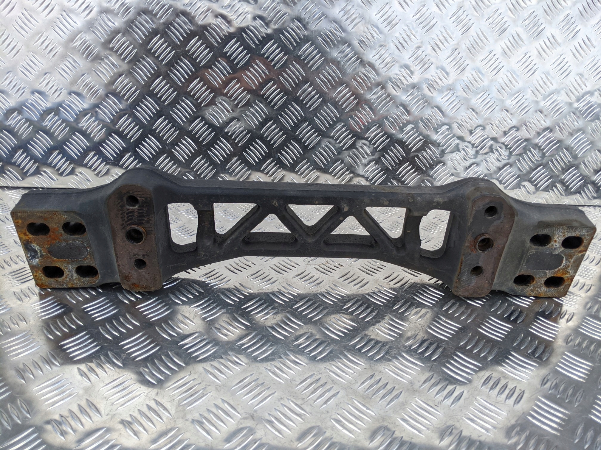 BELKA RAMY DO SKRZYNI BIEGÓW SCANIA R - obrazek 2