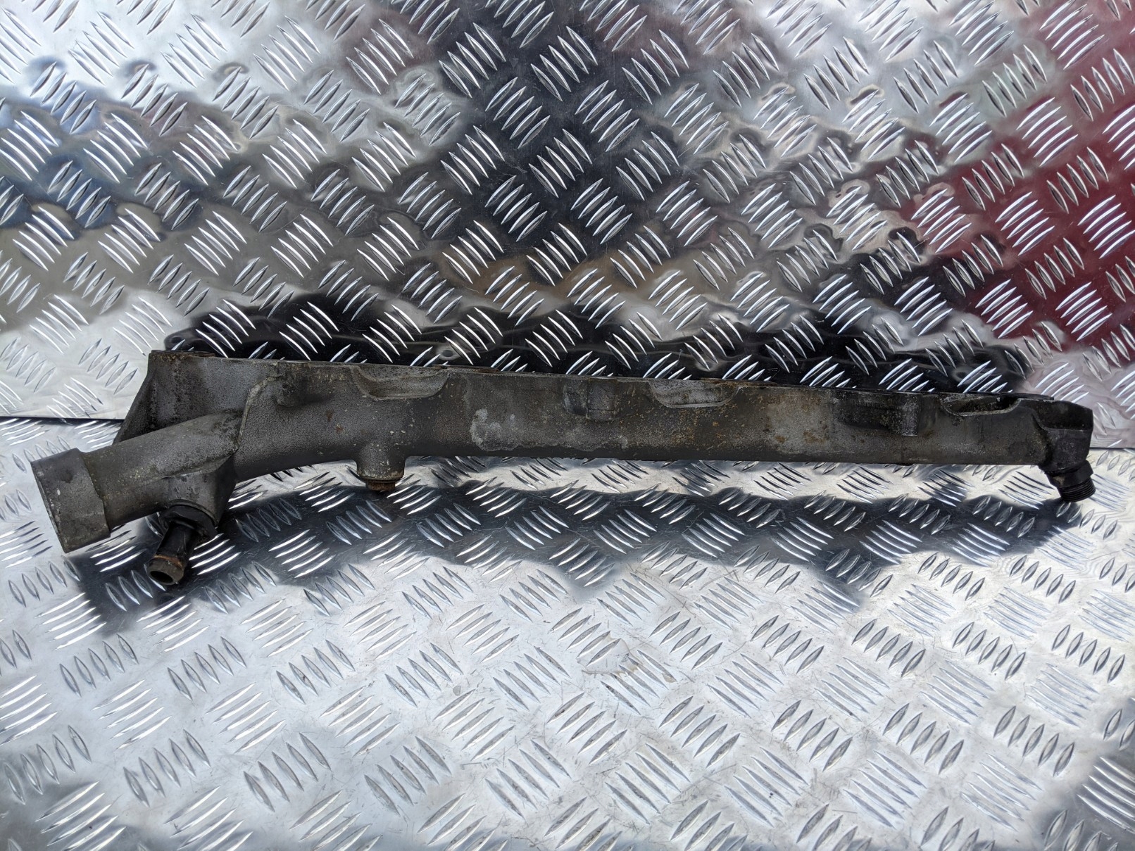 KOLEKTOR WODY SCANIA V8 DC16 XPI EURO 6 - obrazek 2